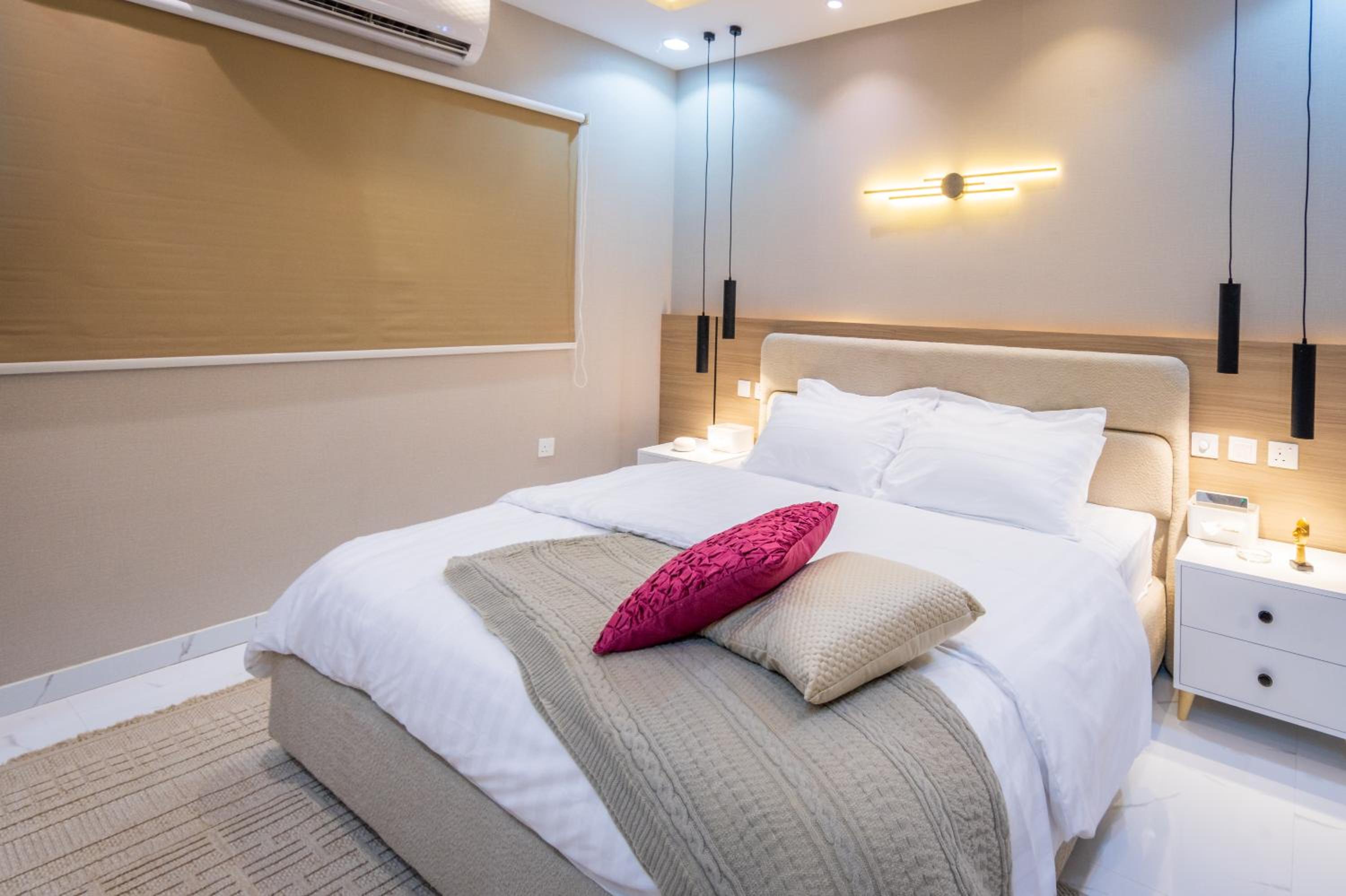 LP1-1 - Elegant Apartment near KAFD managed by Livedin
