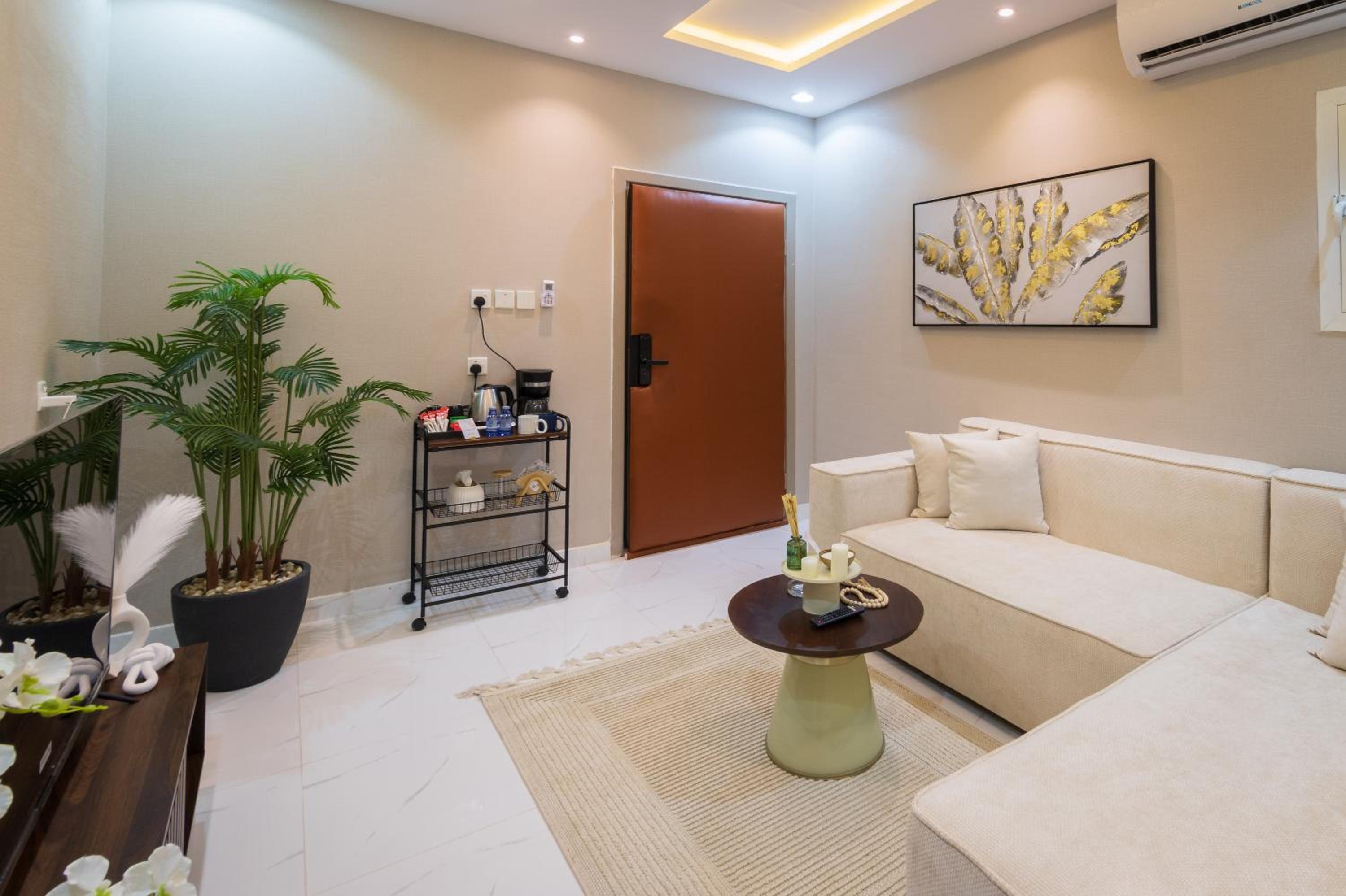 LP1-1 - Elegant Apartment near KAFD managed by Livedin