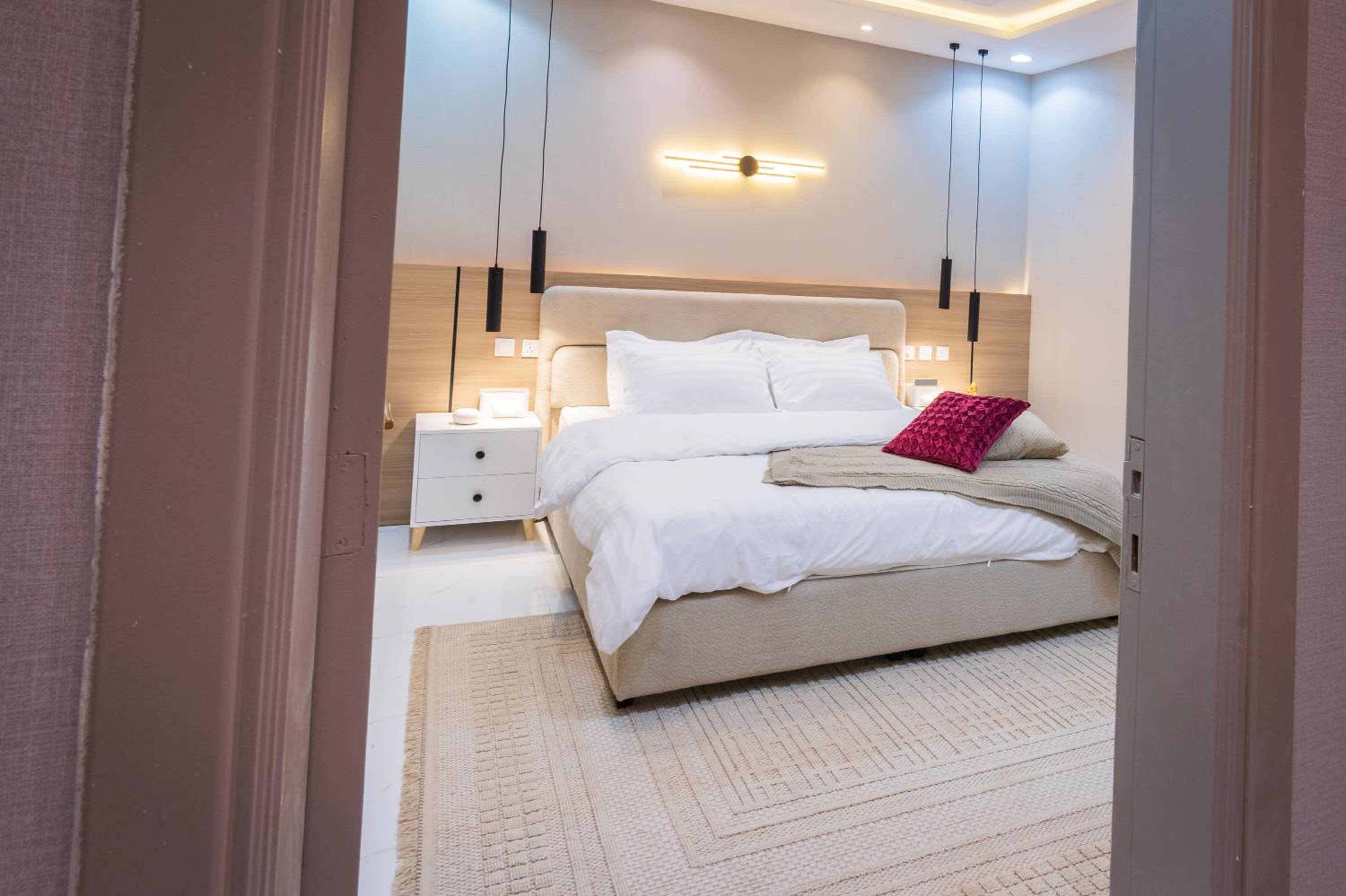 LP1-1 - Elegant Apartment near KAFD managed by Livedin