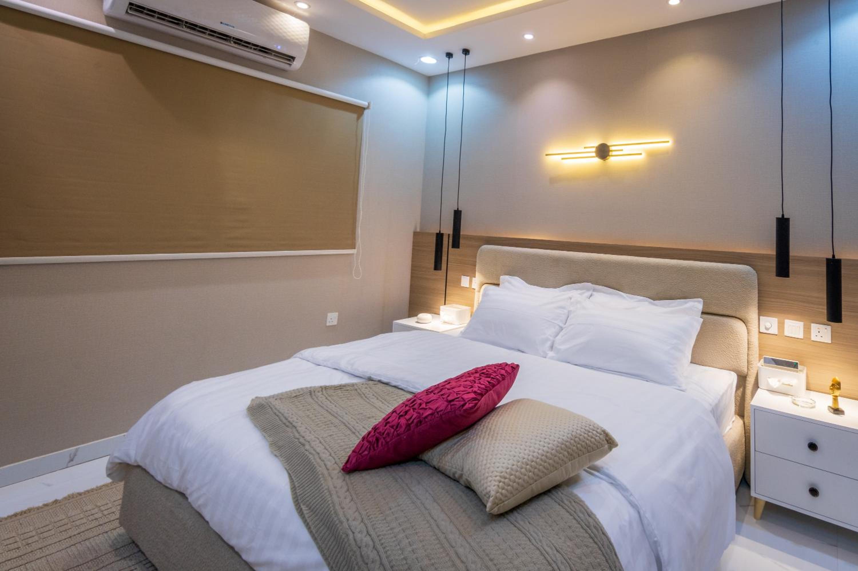 LP1-1 - Elegant Apartment near KAFD managed by Livedin