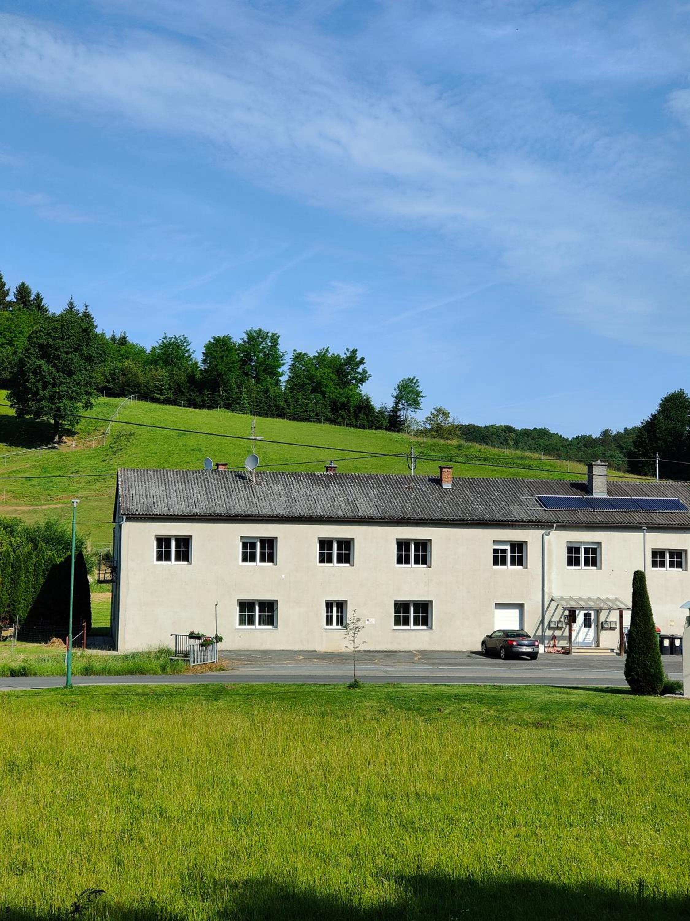 Ferienwohnung Dorfleben, nahe Jennersdorf und Therme