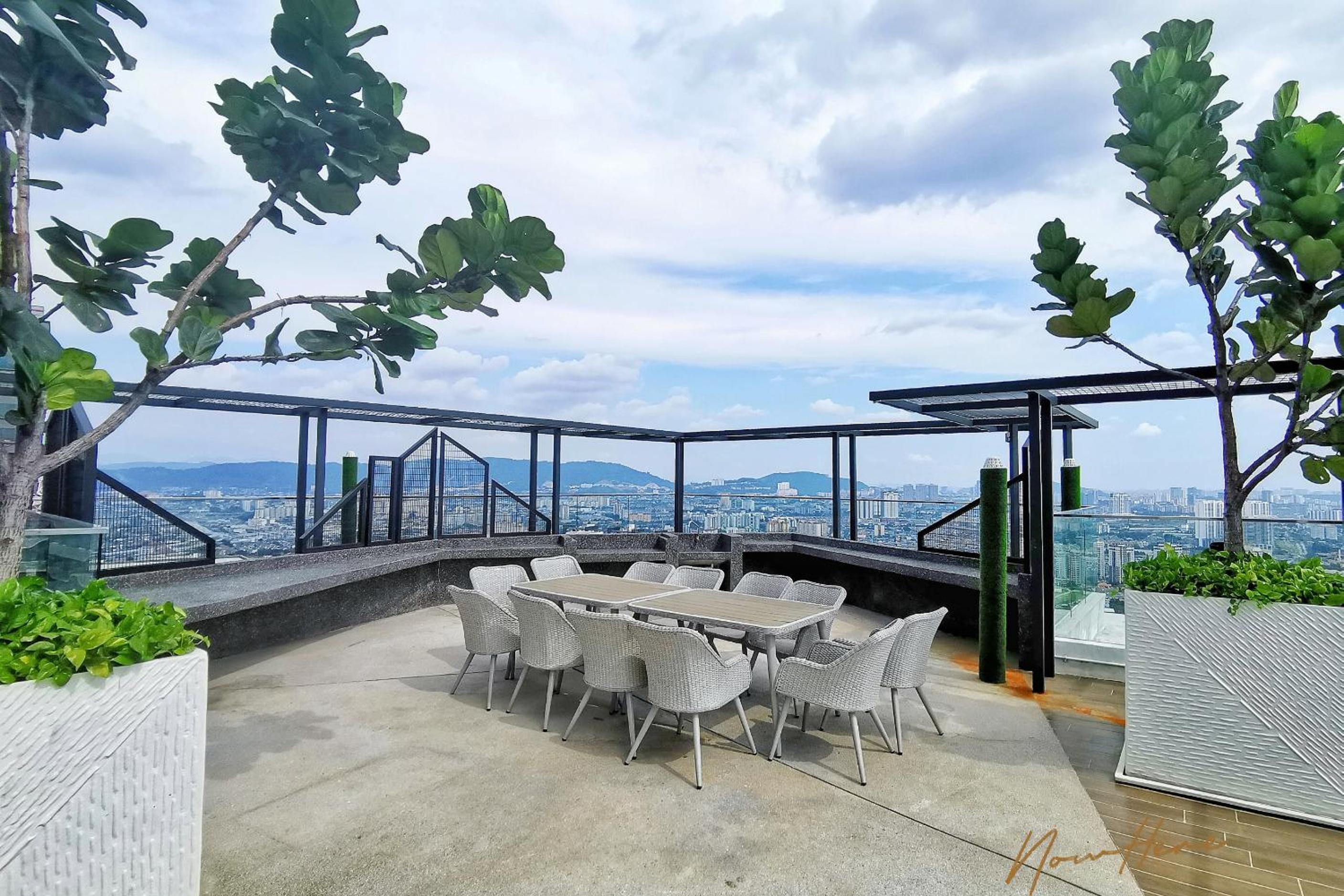 NowHere 2BR 4PAX with Balcony Reizz Jalan Ampang