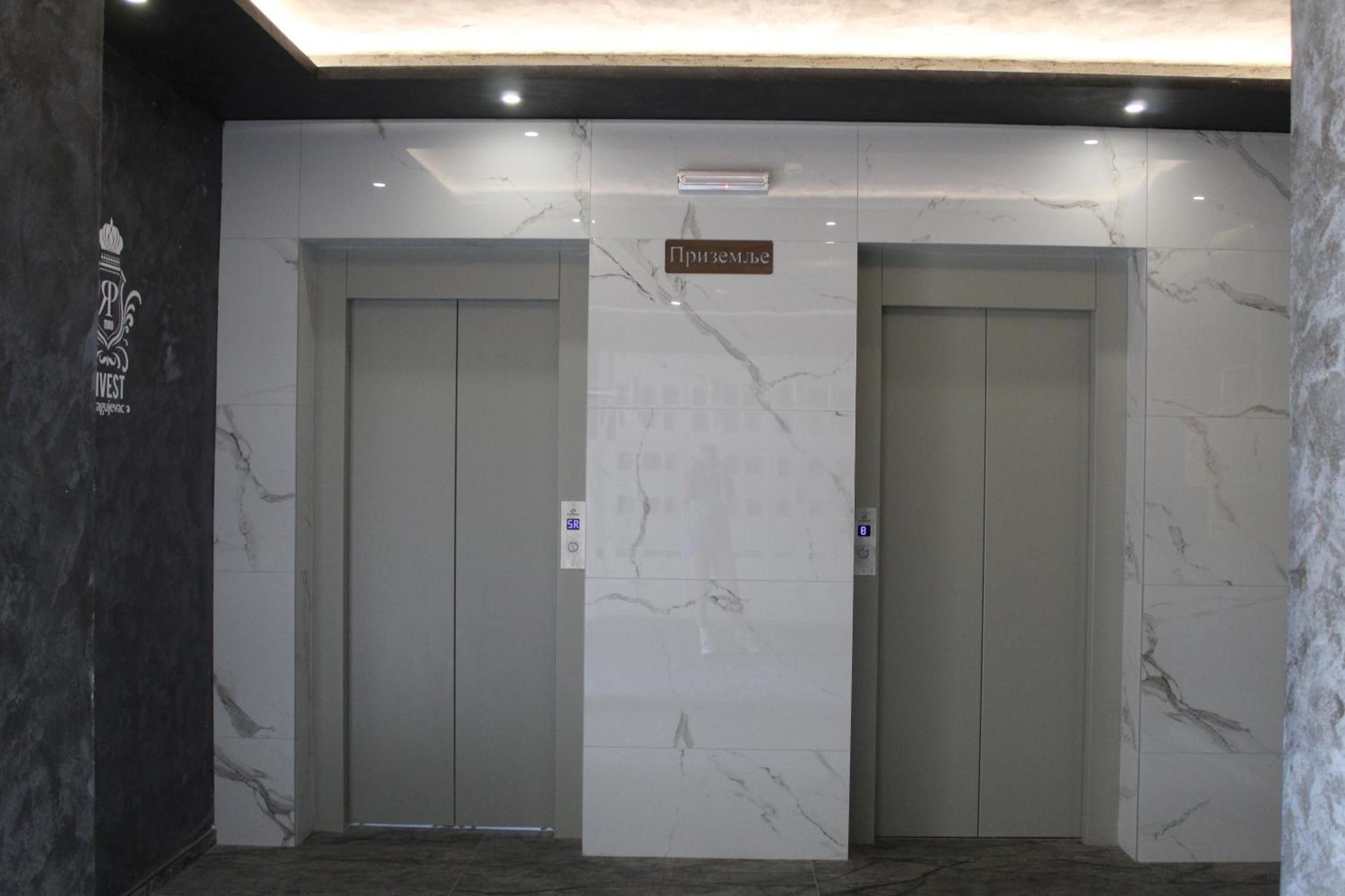 Zara Lux Panorama