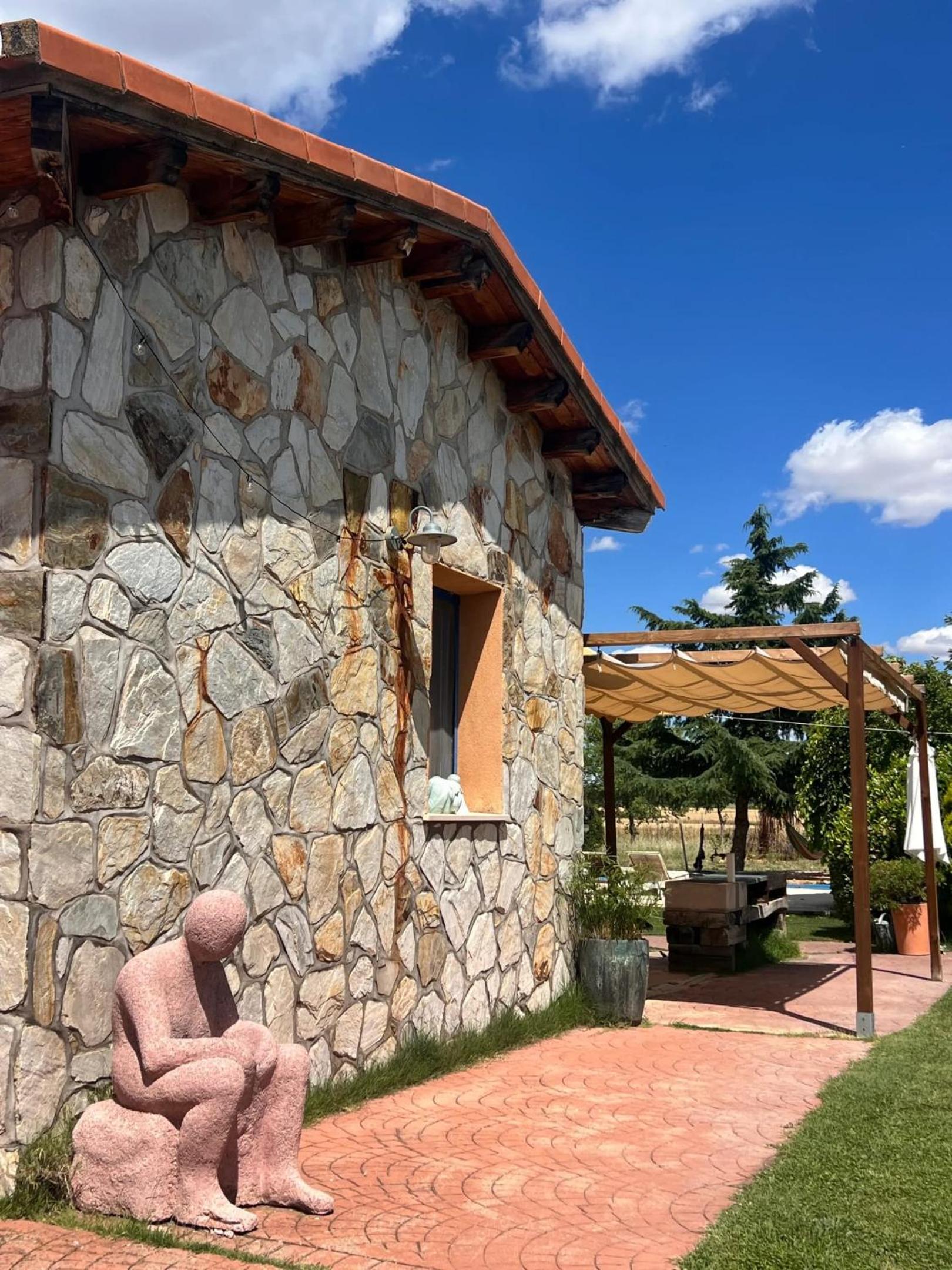 Country Retreat with Private Pool in Uceda