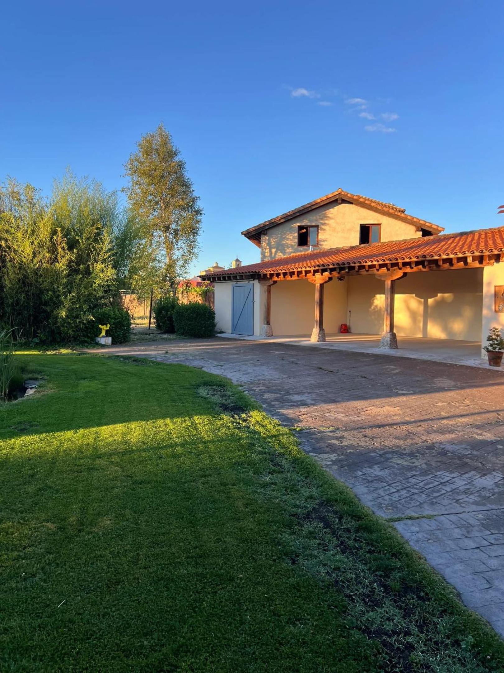 Country Retreat with Private Pool in Uceda