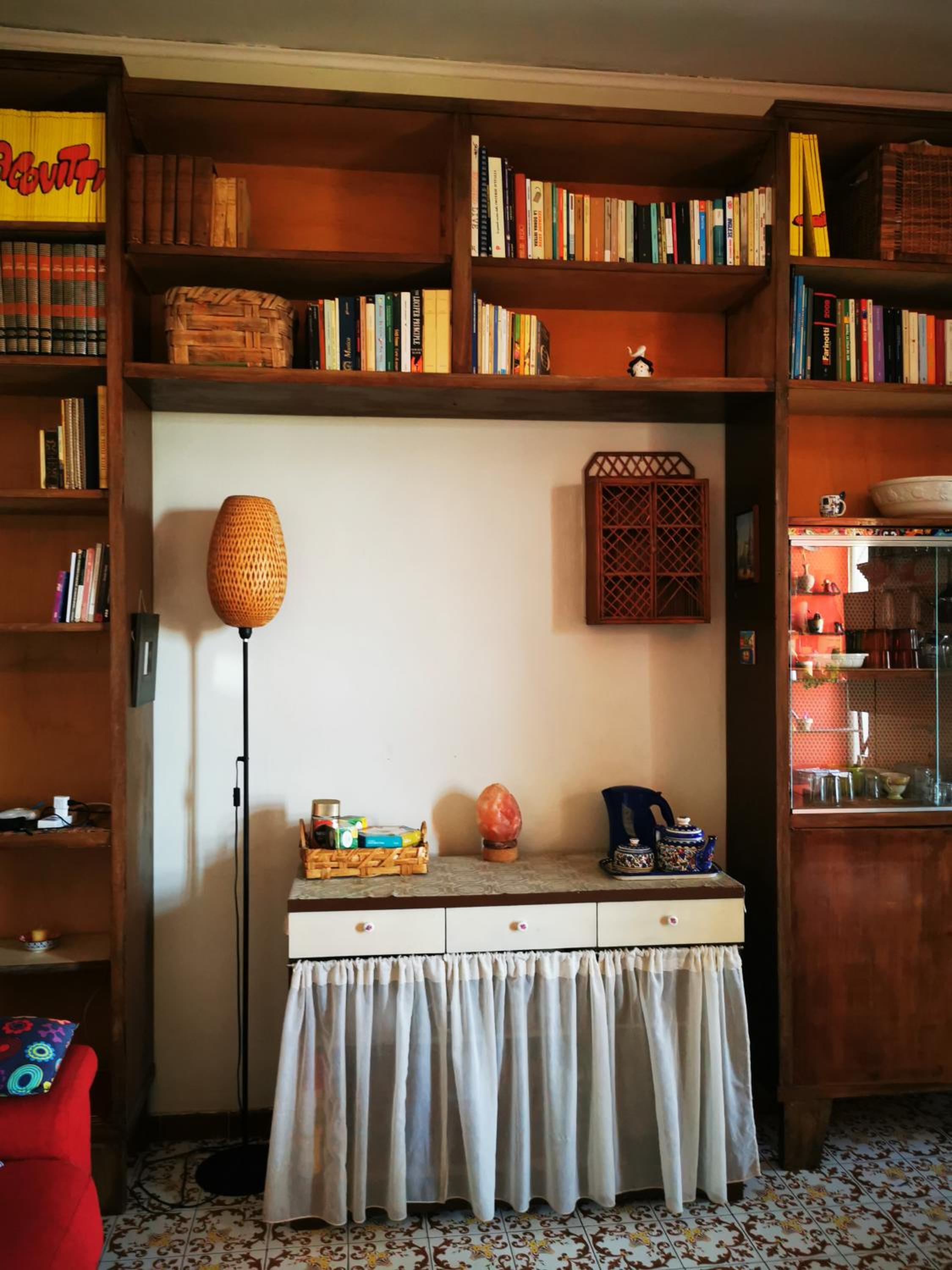 A cozy nest with a Vesuvio view