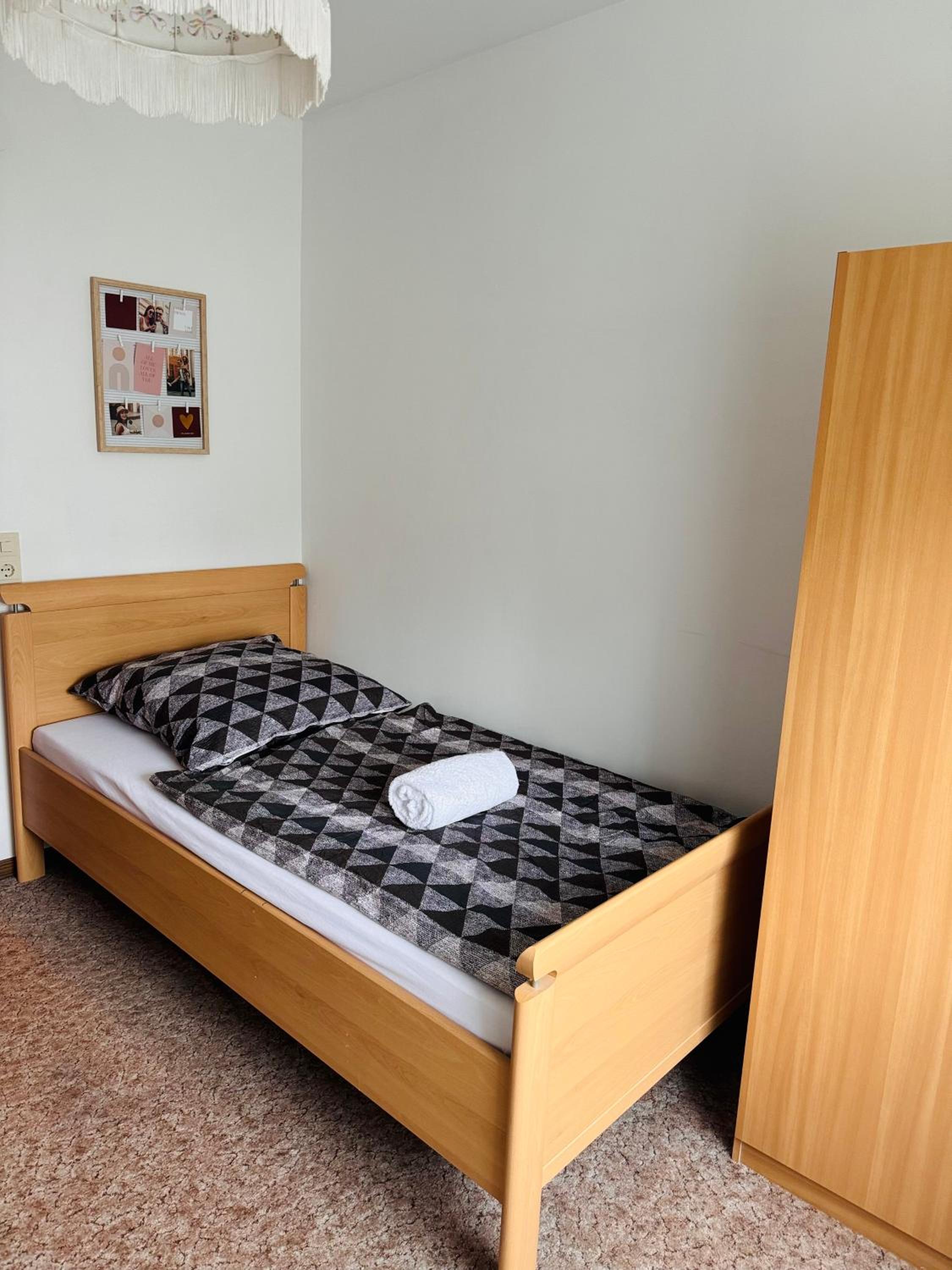 Nähe Frankfurt für Monteure-Gruppen bis 10 Personen