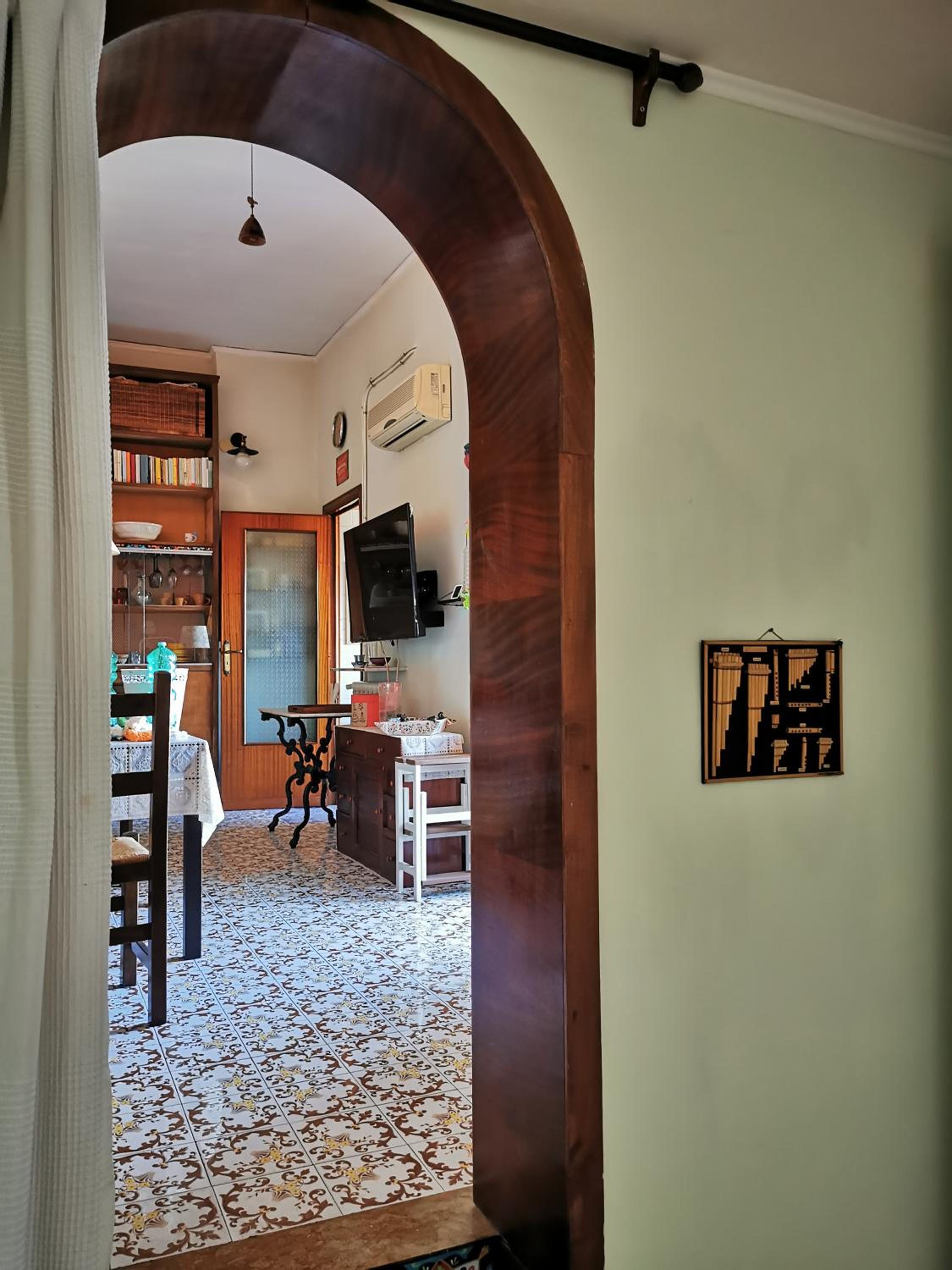 A cozy nest with a Vesuvio view