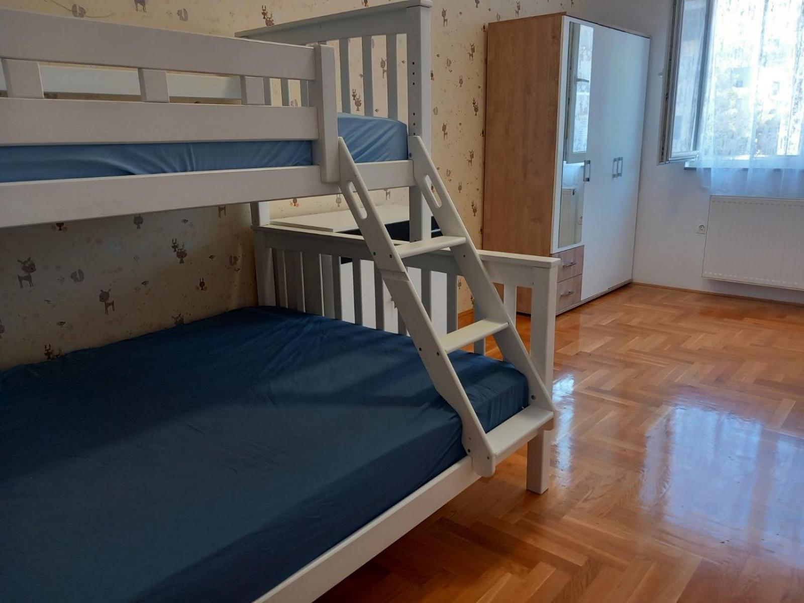 M&M Apartment