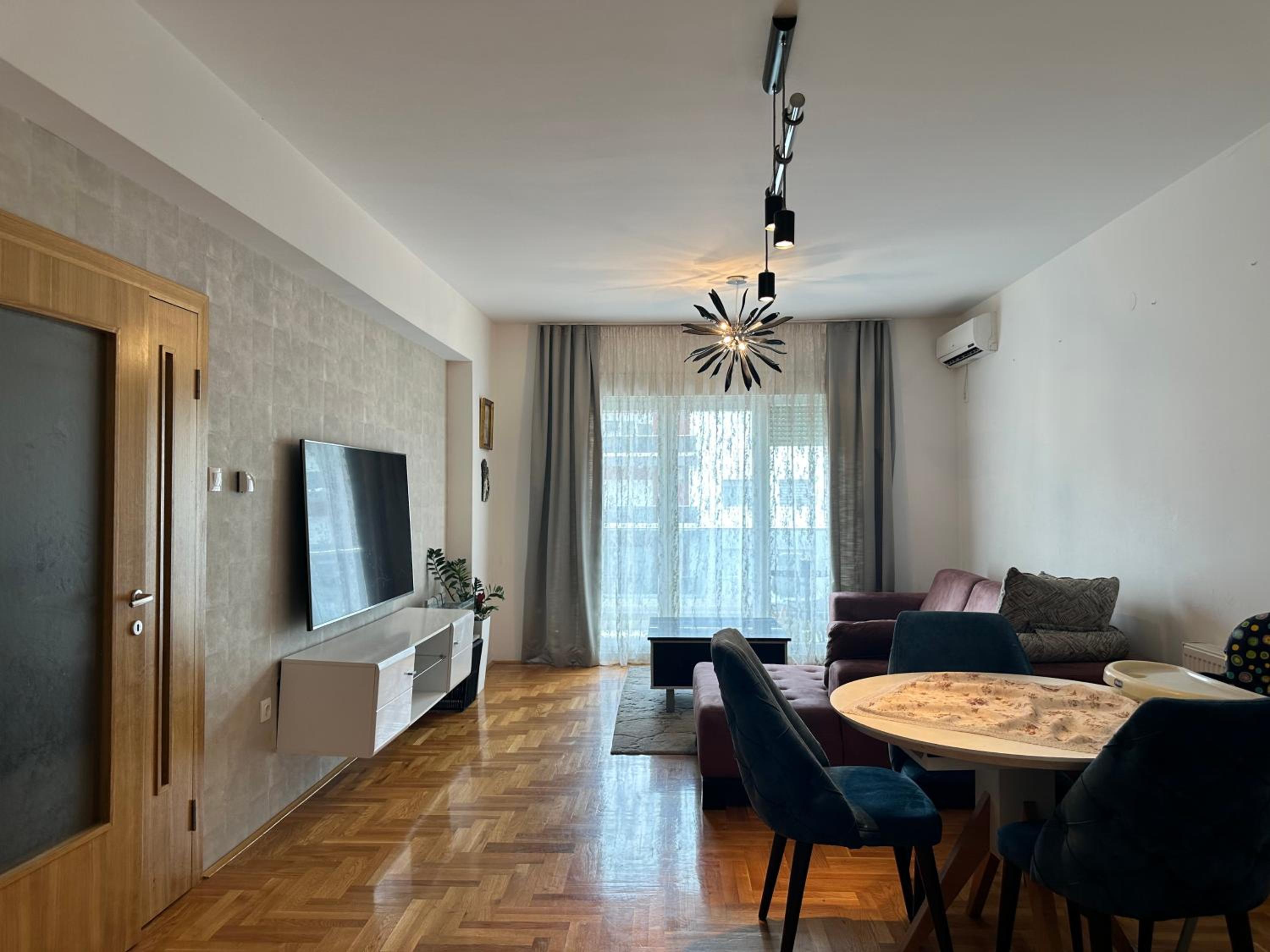 M&M Apartment