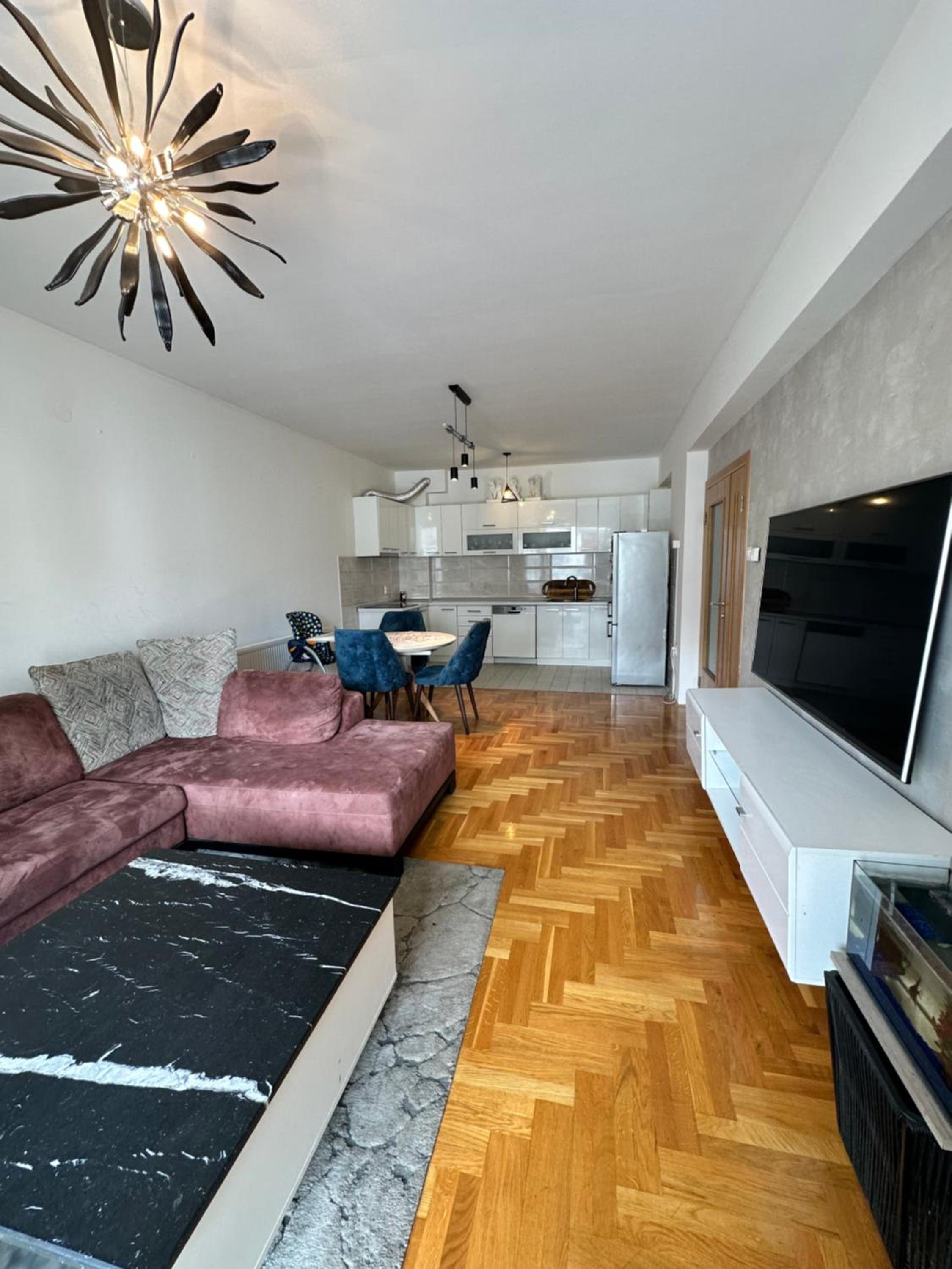 M&M Apartment