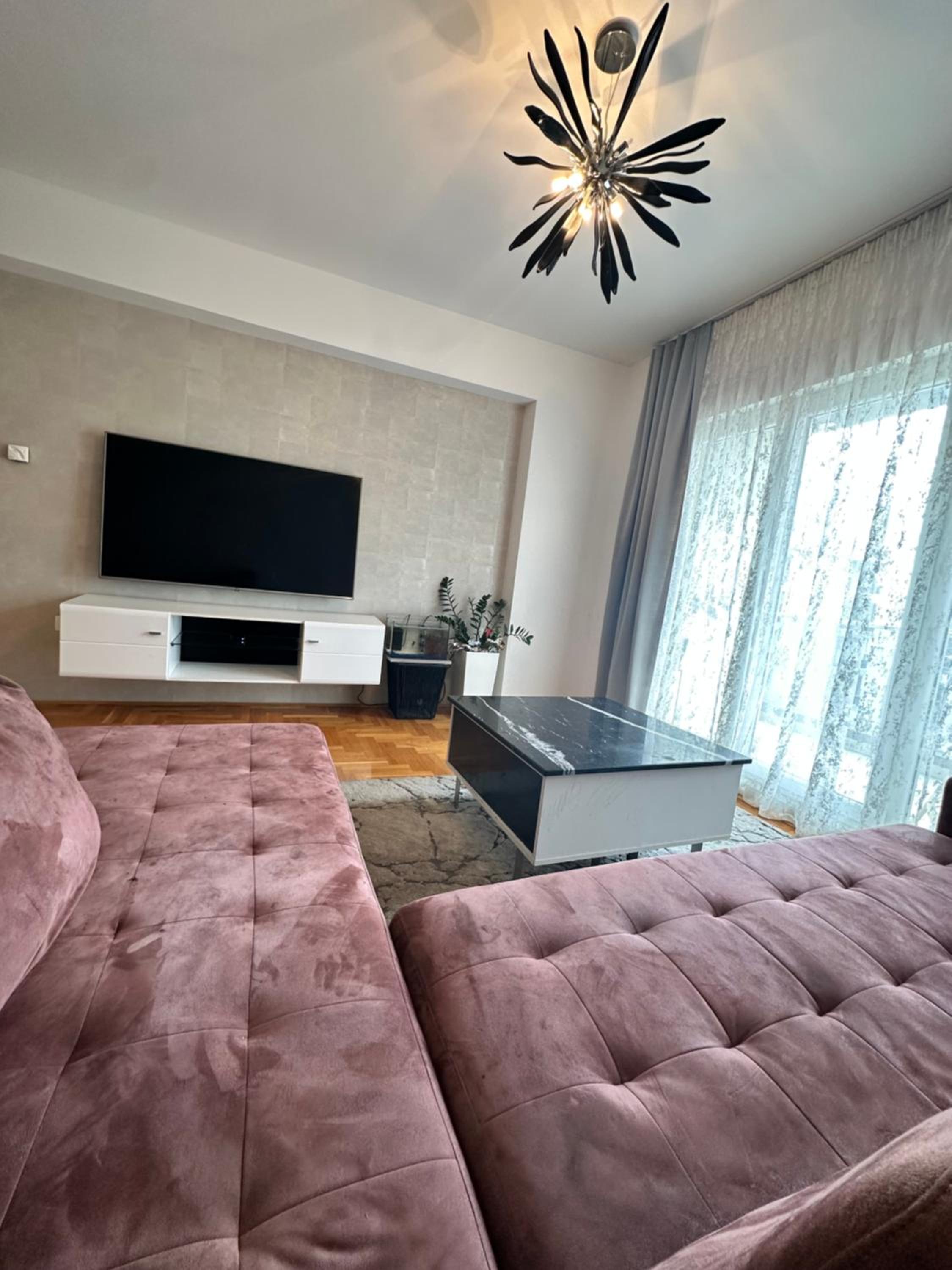 M&M Apartment