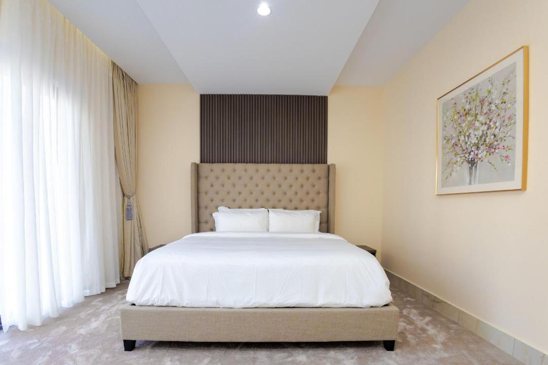 Furnished 1-bedroom apartment at Cantonments view 3