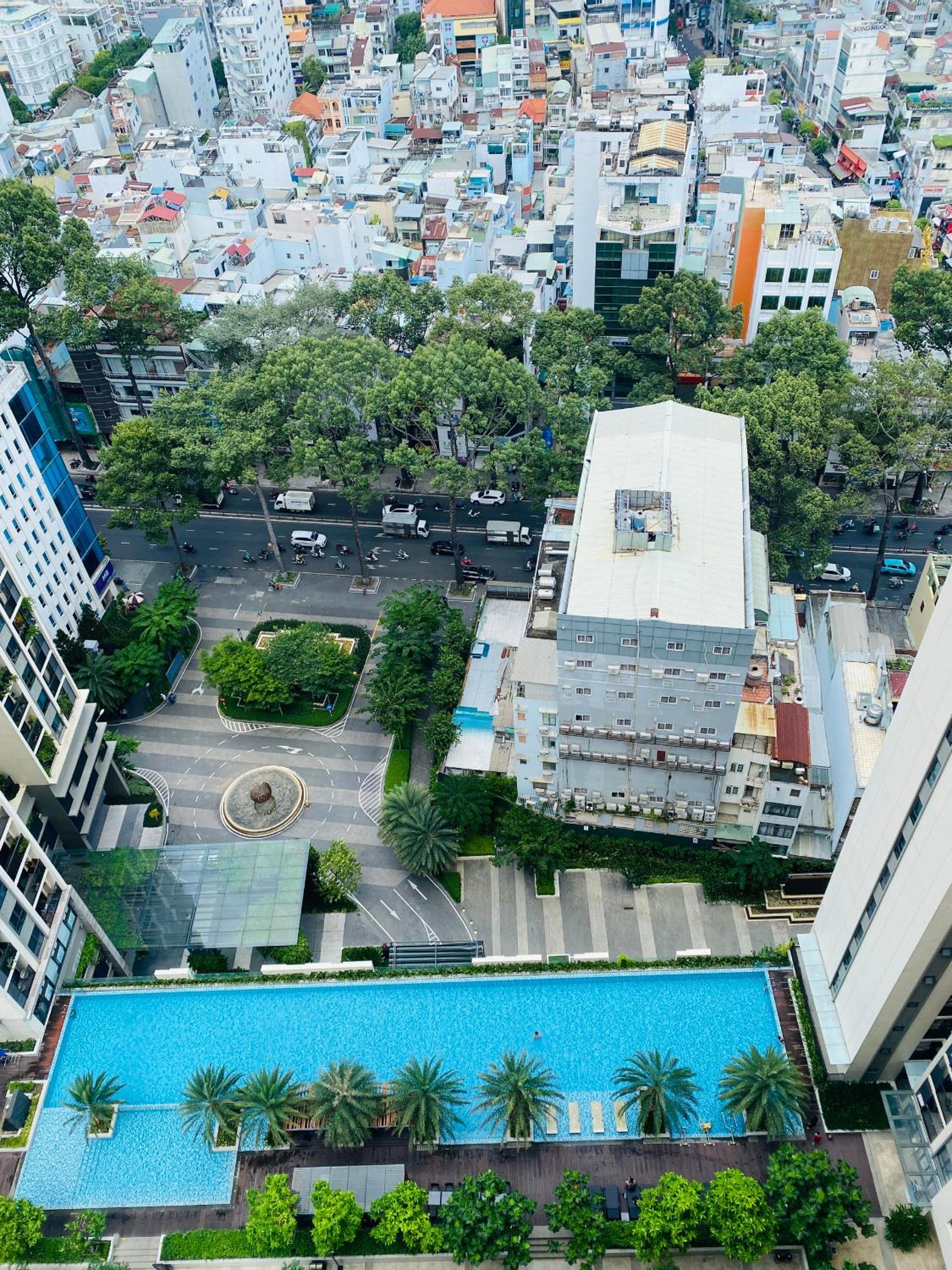 Zhome - 1,2,3 BR apartment in Ha Do Centrosa - District 10