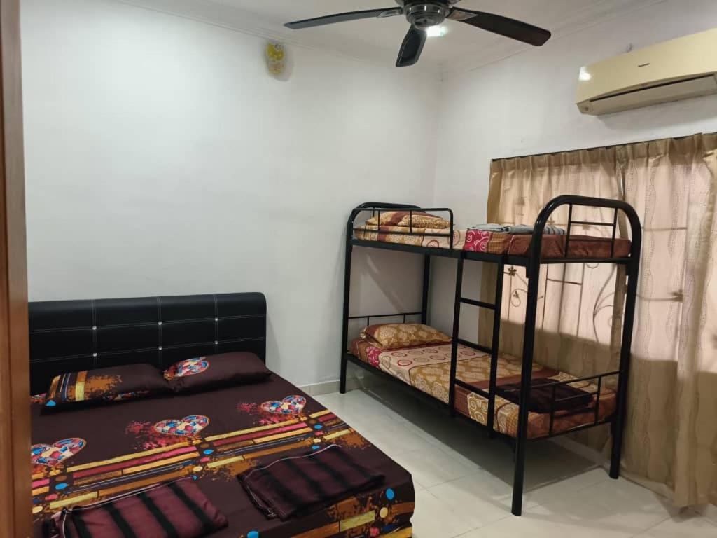 The Crown Homestay