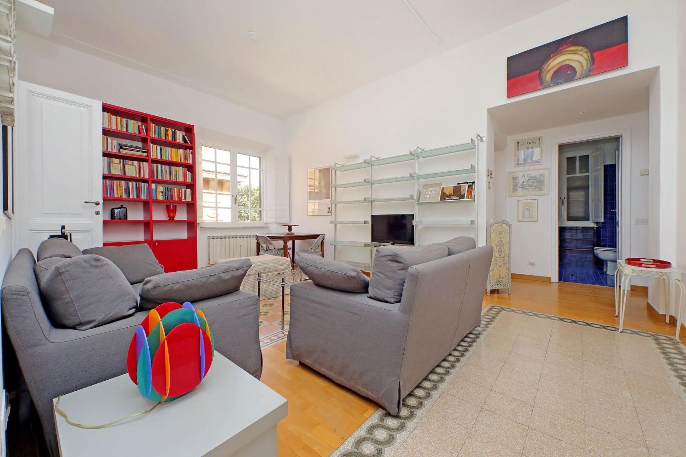 Parioli, Bright And Quiet 2BR Apartment By Halldis