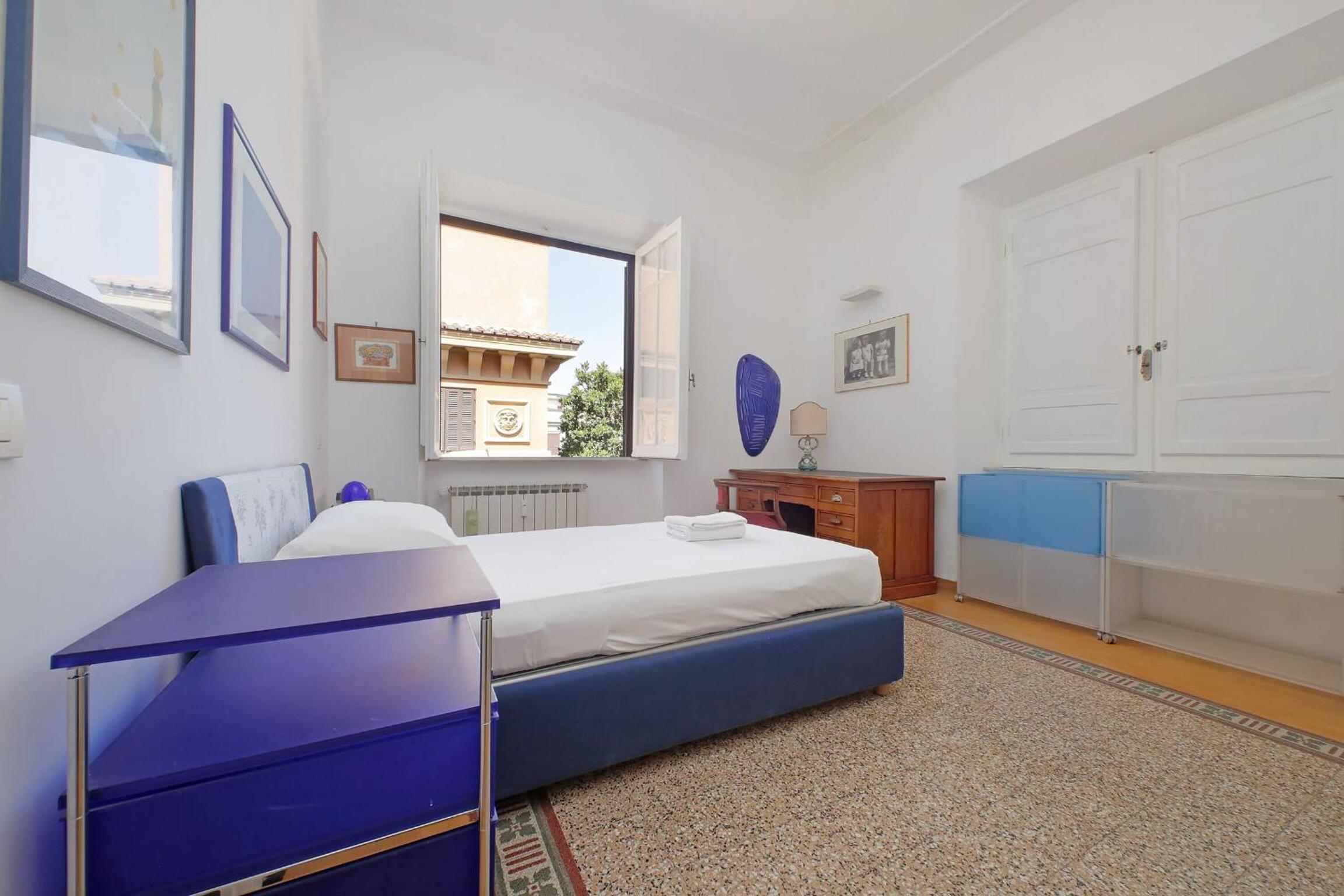 Parioli, Bright And Quiet 2BR Apartment By Halldis
