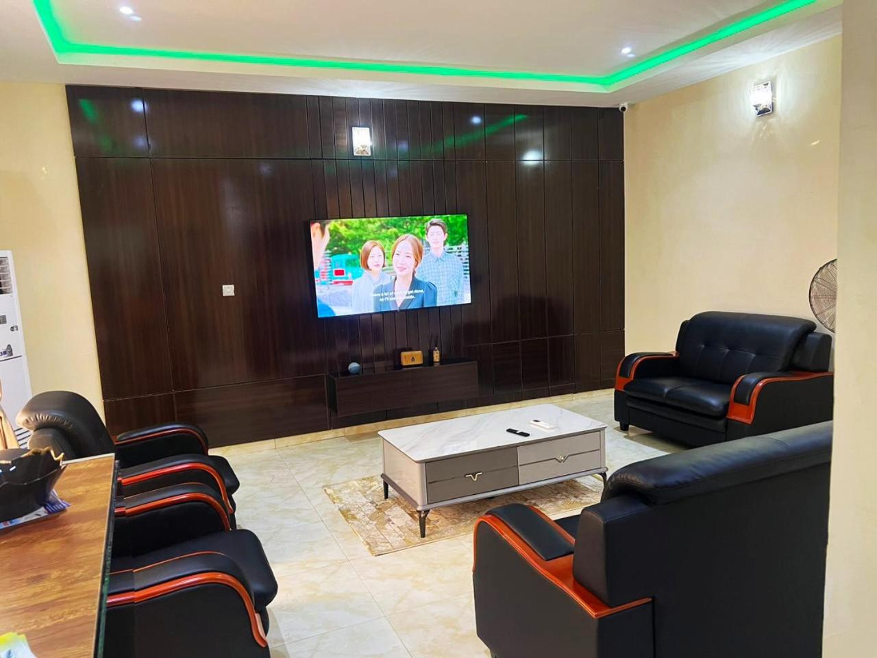Ayinde Homes