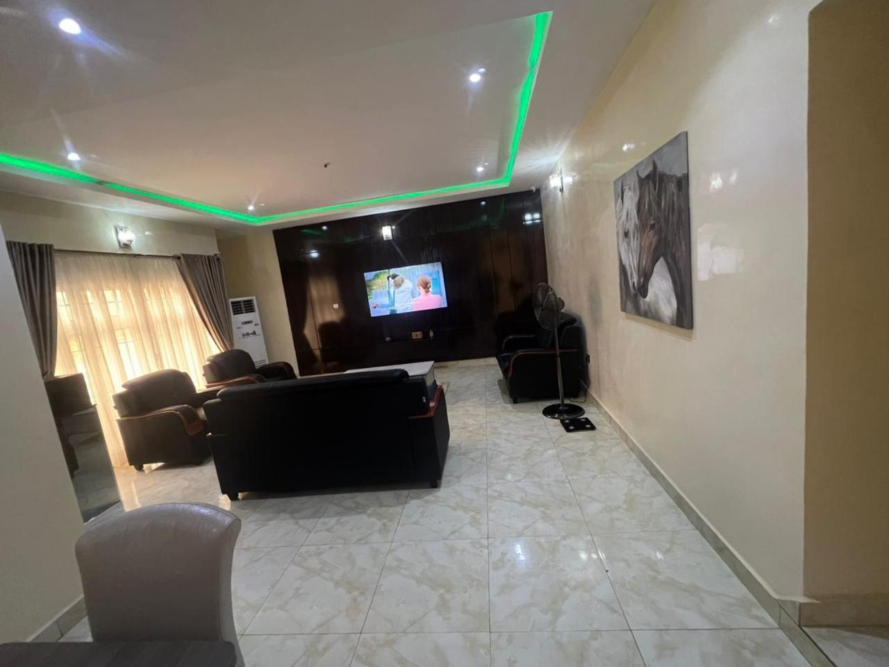 Ayinde Homes