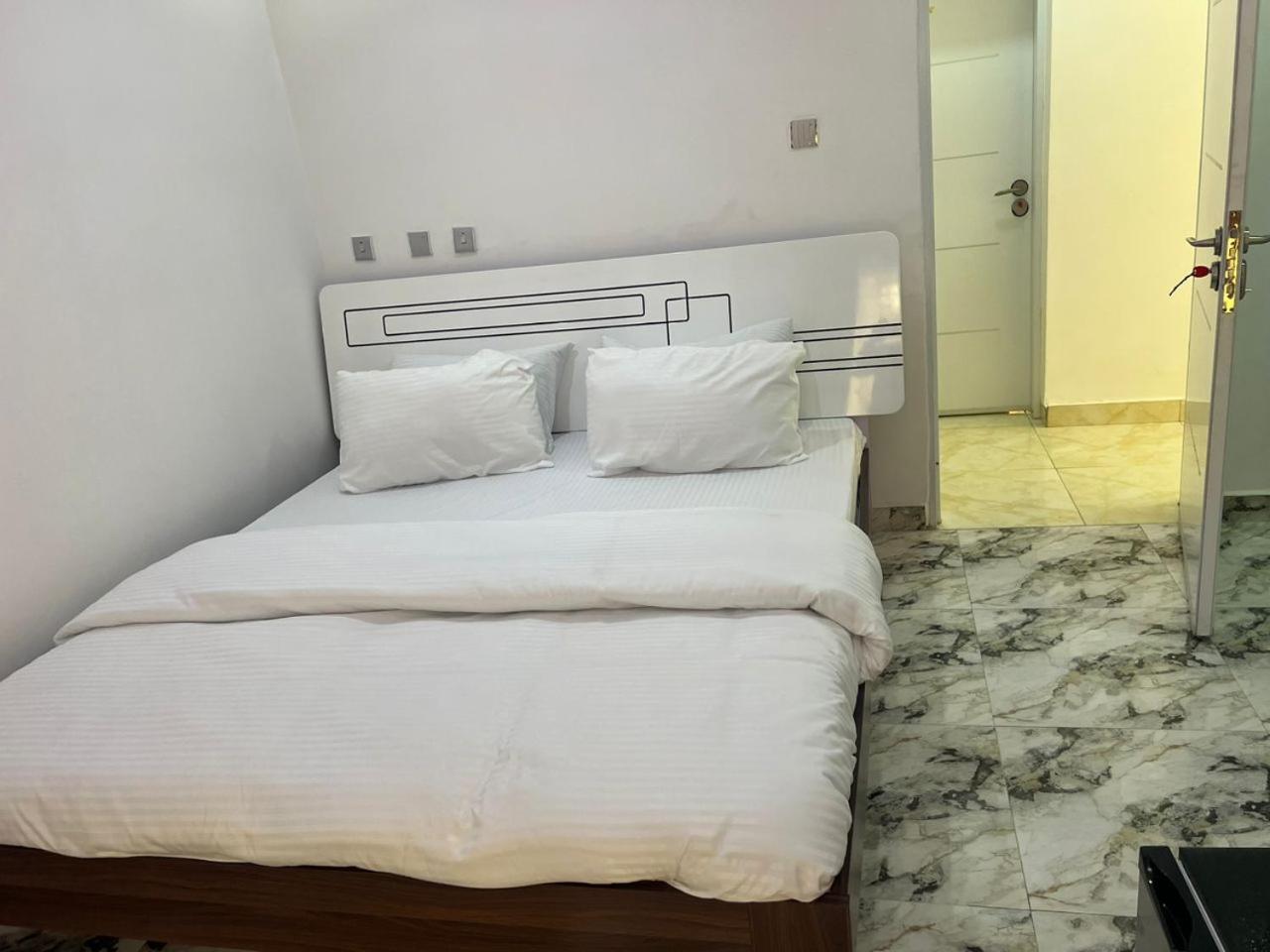 Ayinde Homes