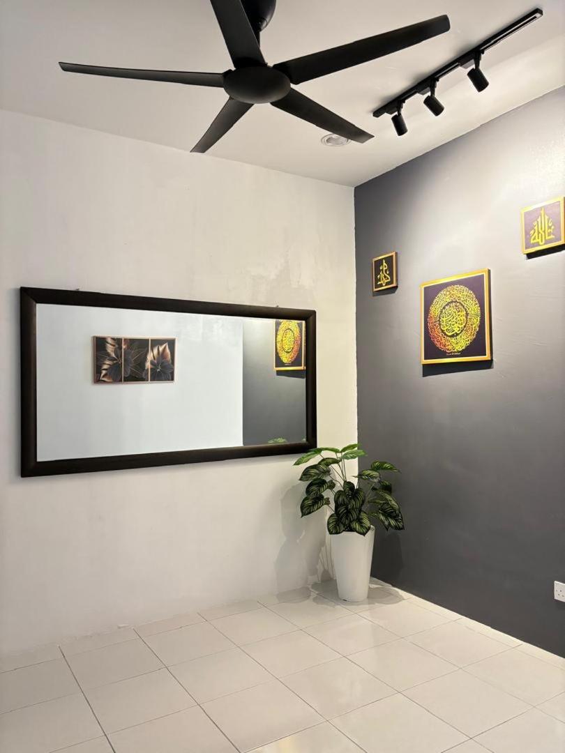 KH Homestay 2 Seri Manjung photo 3