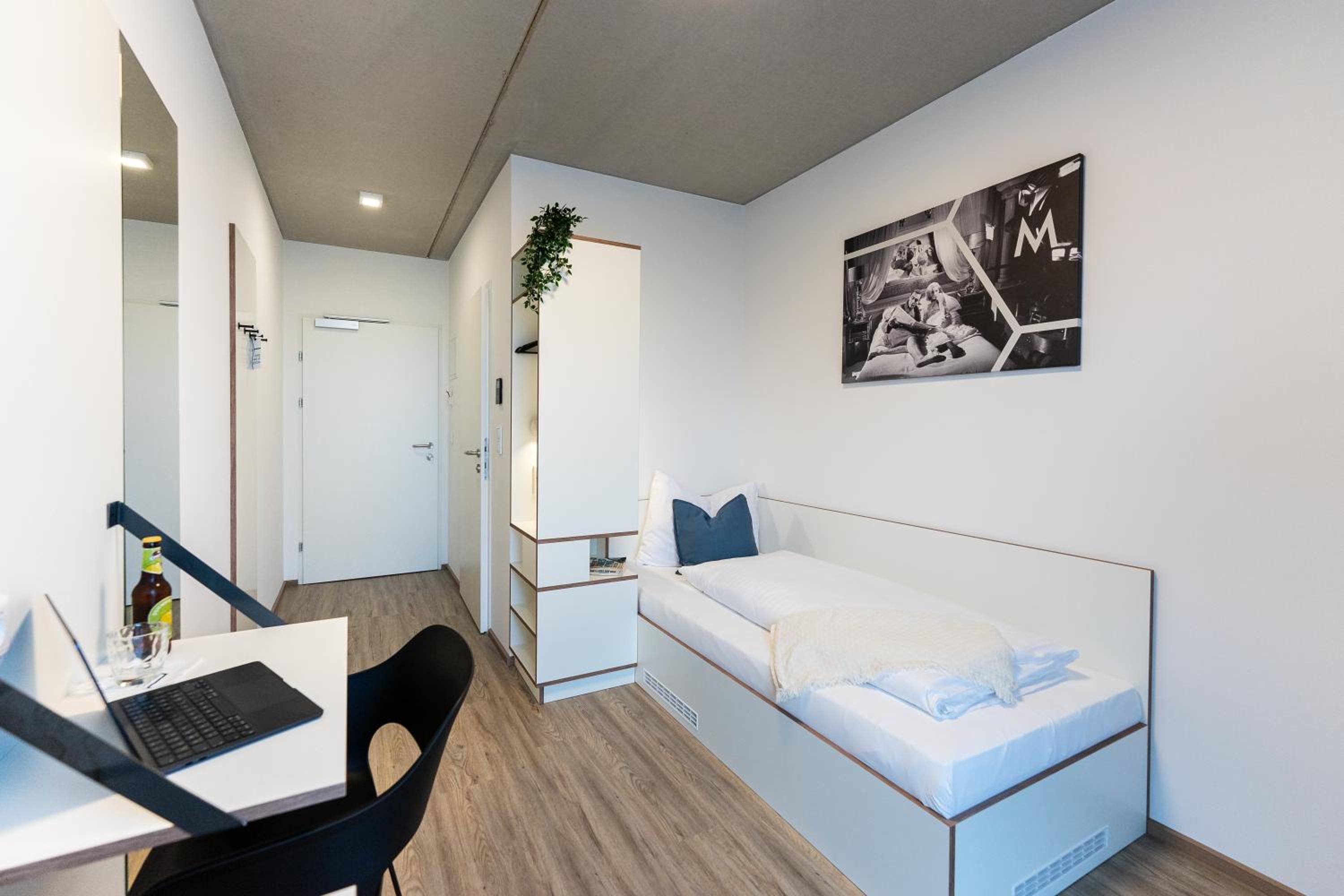 Motel Schlafraum Weng-Dein smartes Hotel-contactless check-In