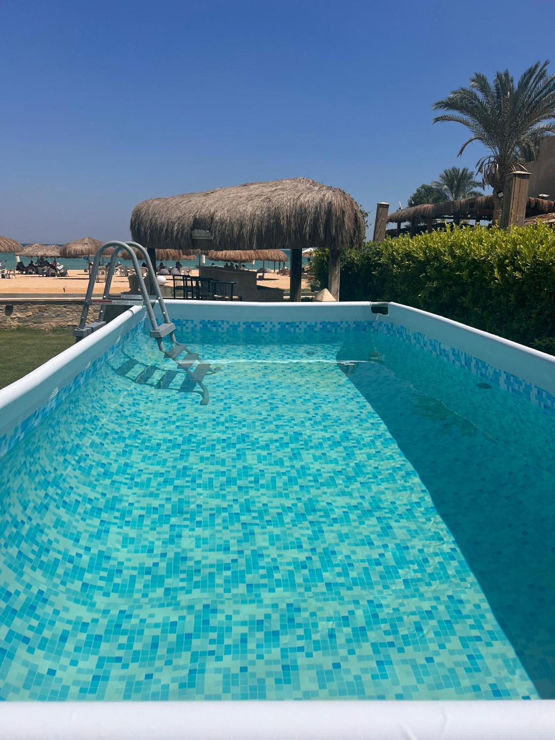 Beachfront Sokhna Chalet 3 Bedrooms Y1
