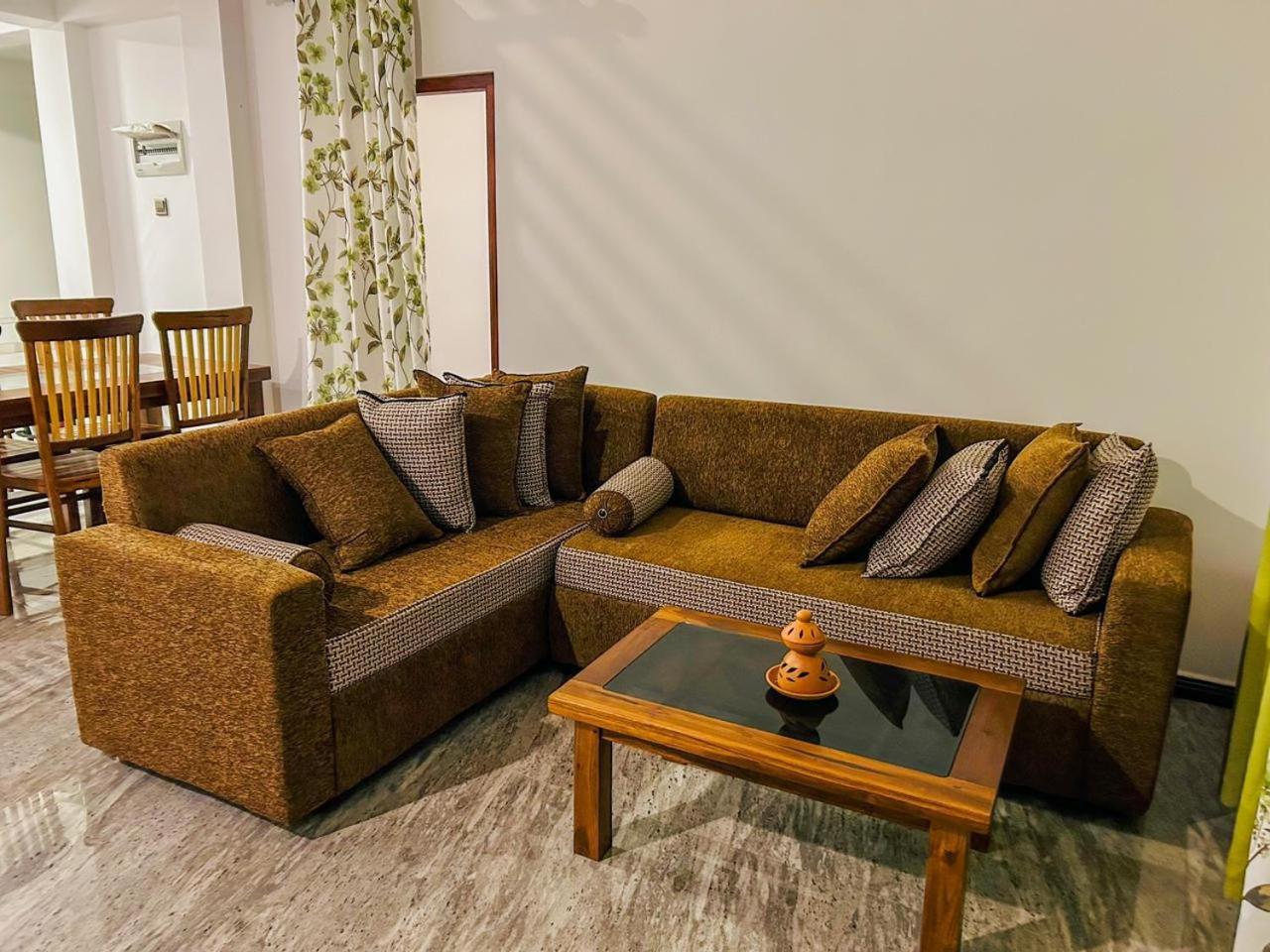 Isuri Villa-02 BEDROOM WITH AIRCONDITIONER AND 01 BEDROOM NON-AC view 2