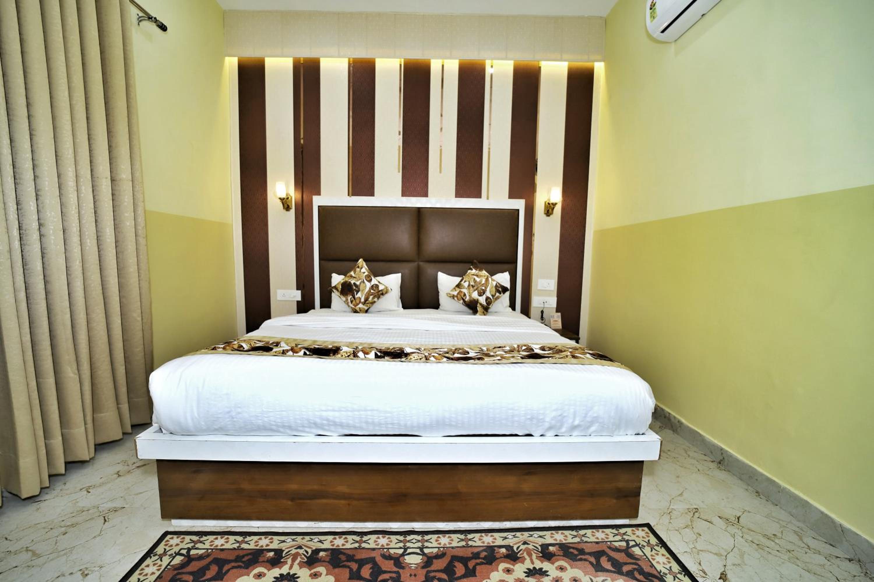 The Orchid Retreat Agra - Stay Near Taj Mahal