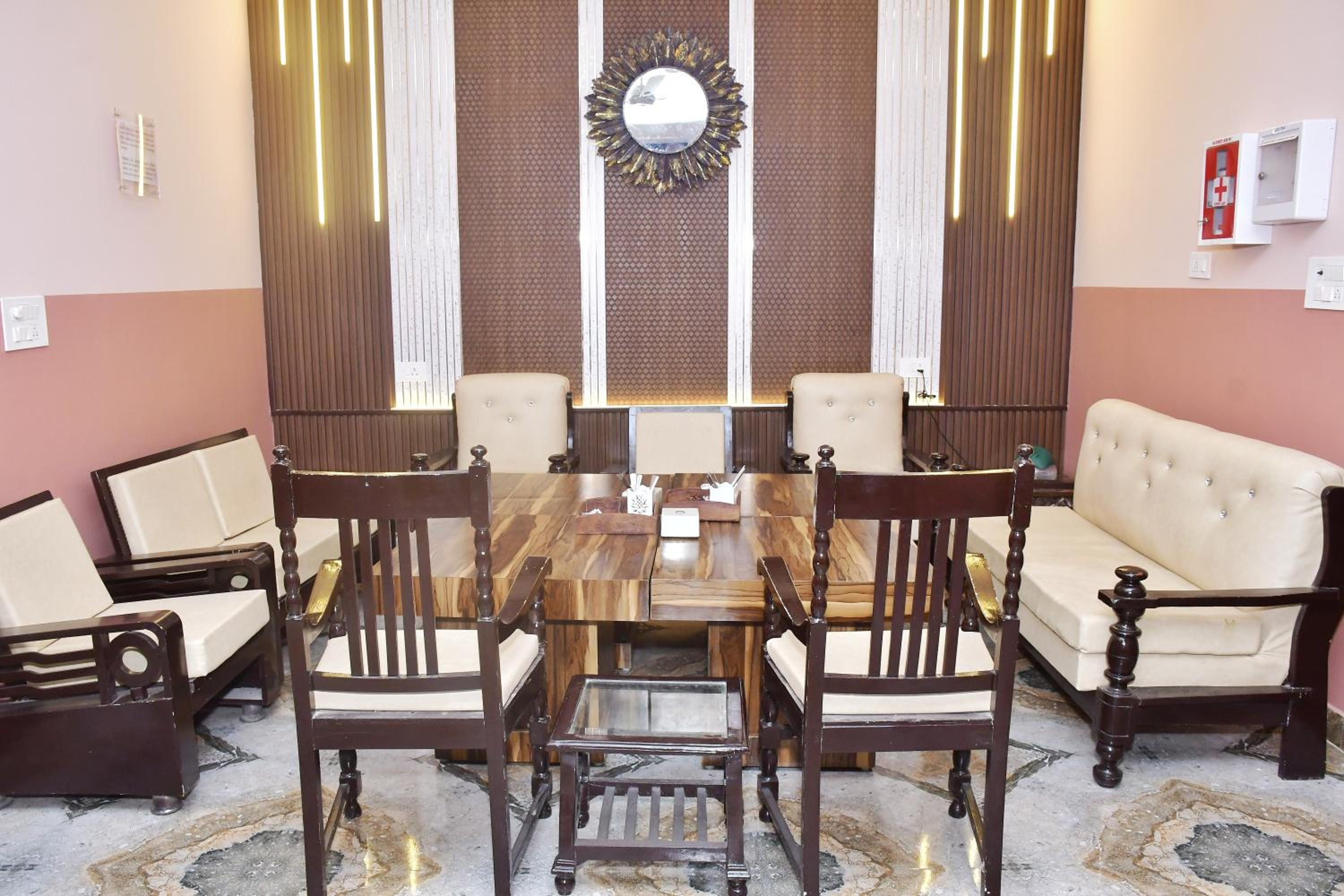 The Orchid Retreat Agra - Stay Near Taj Mahal