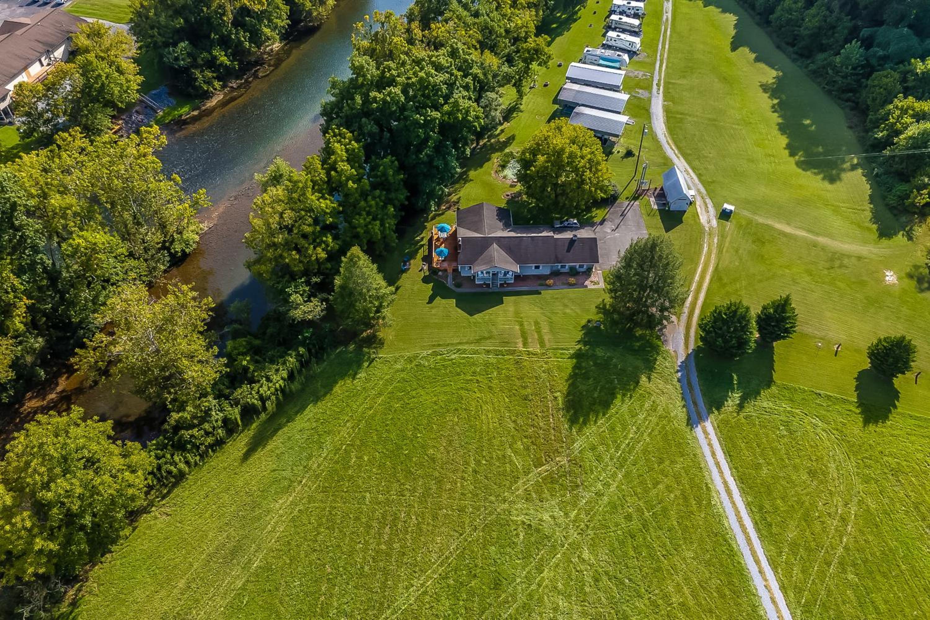 Dock! Riverfront Anglers Oasis in Elizabethton