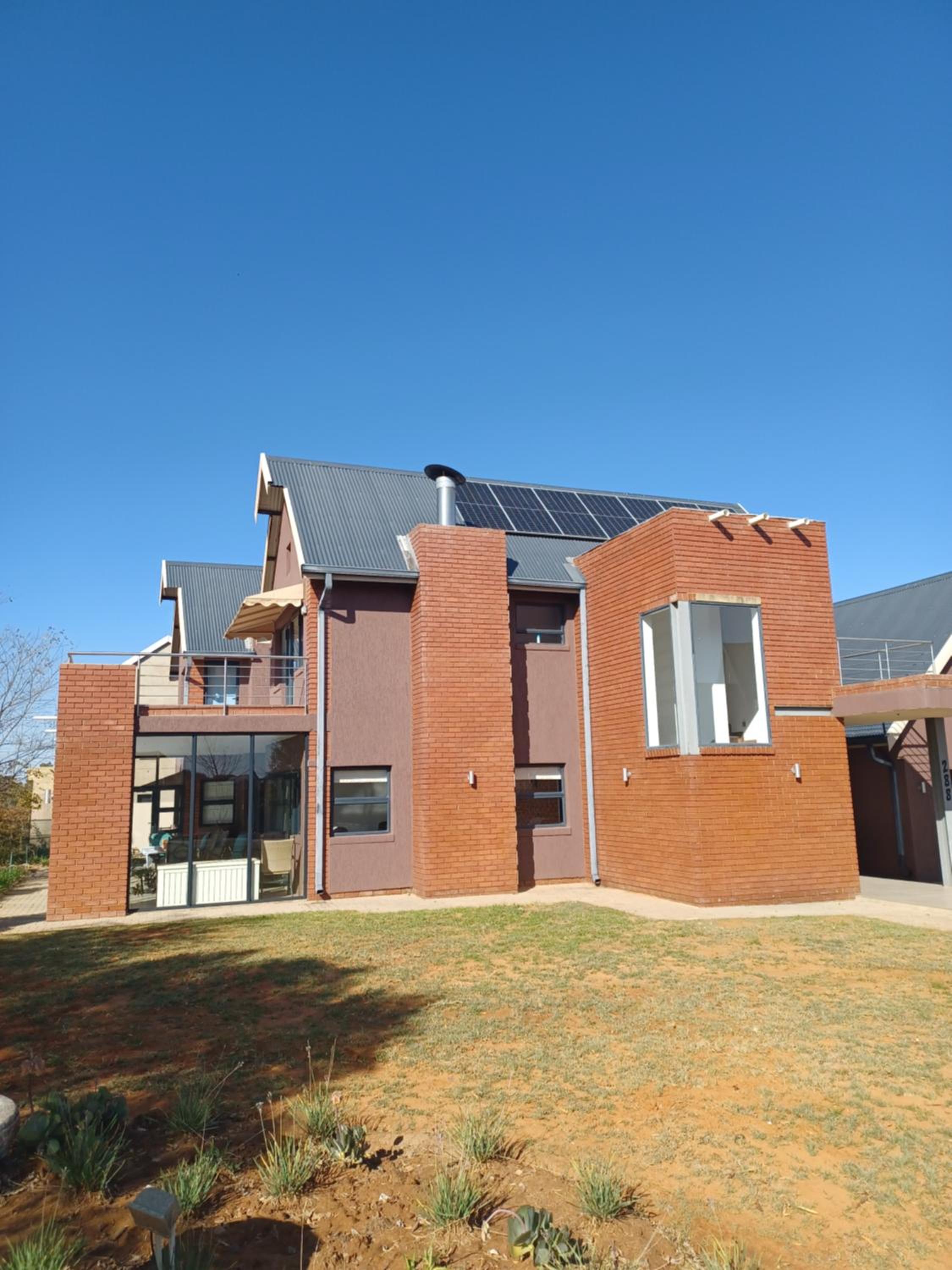 288 Majestic View - Vaal De Gràce Golf Estate - Loadshedding Friendly view 4