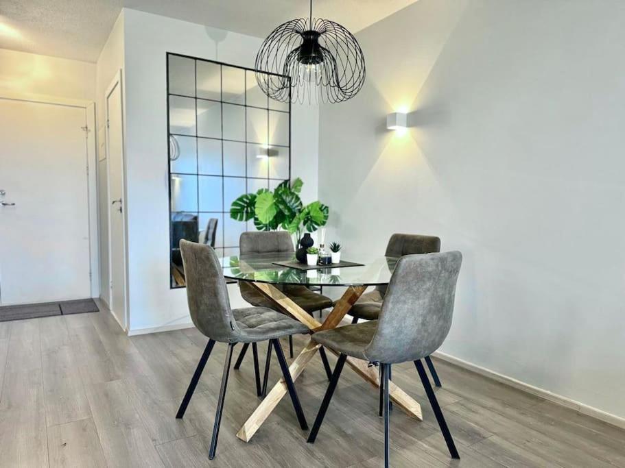 Cozy Apartment by Keflavik Airport view 3