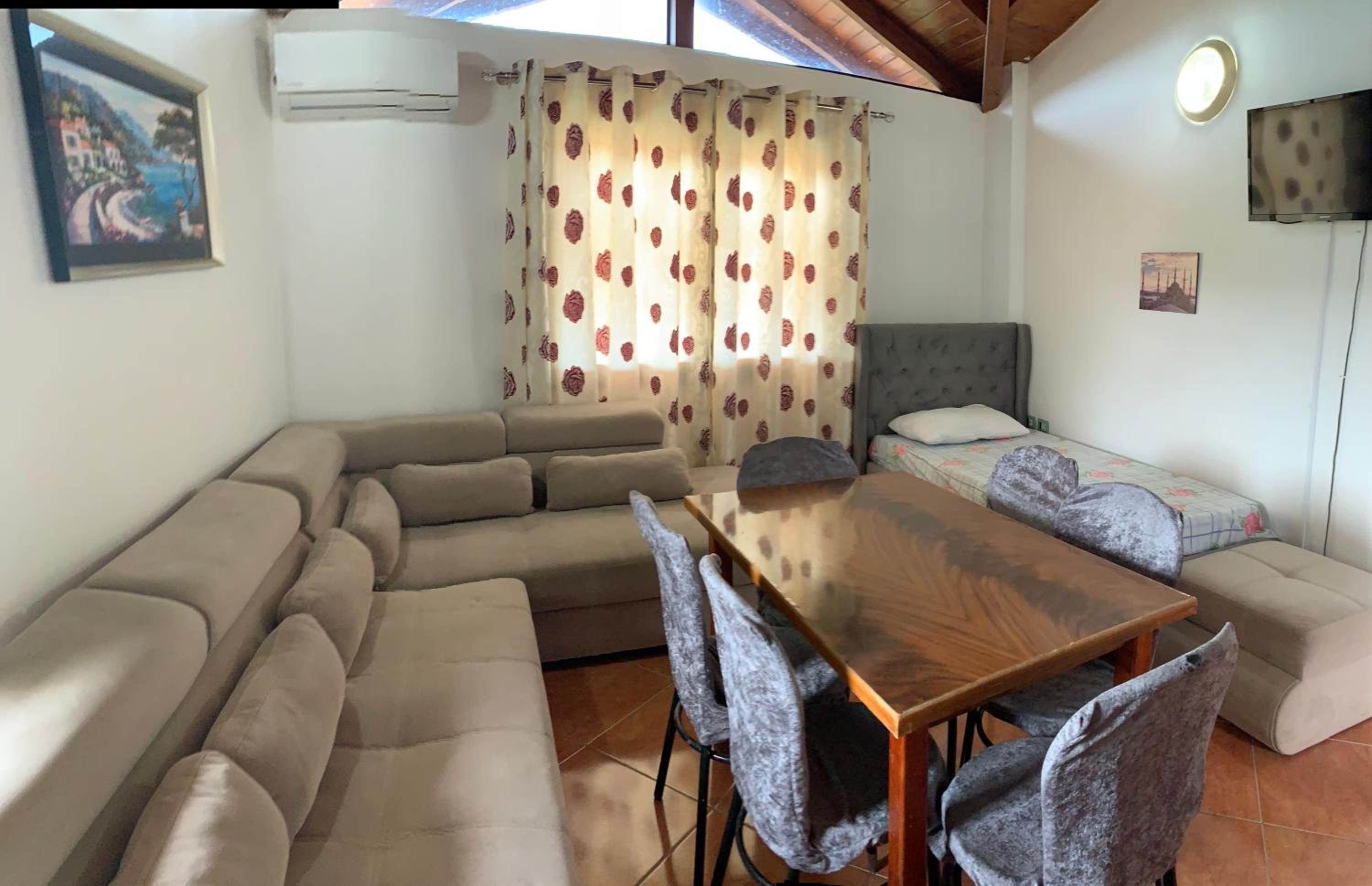 BABALE APARTMENT