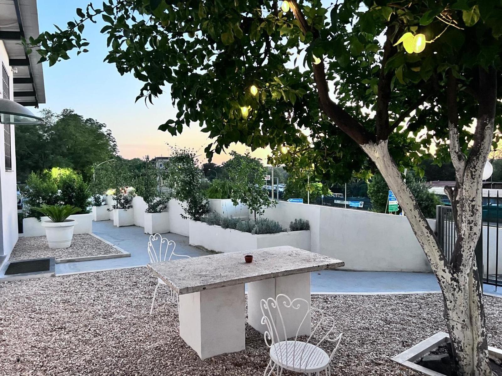 lemon suites apartments