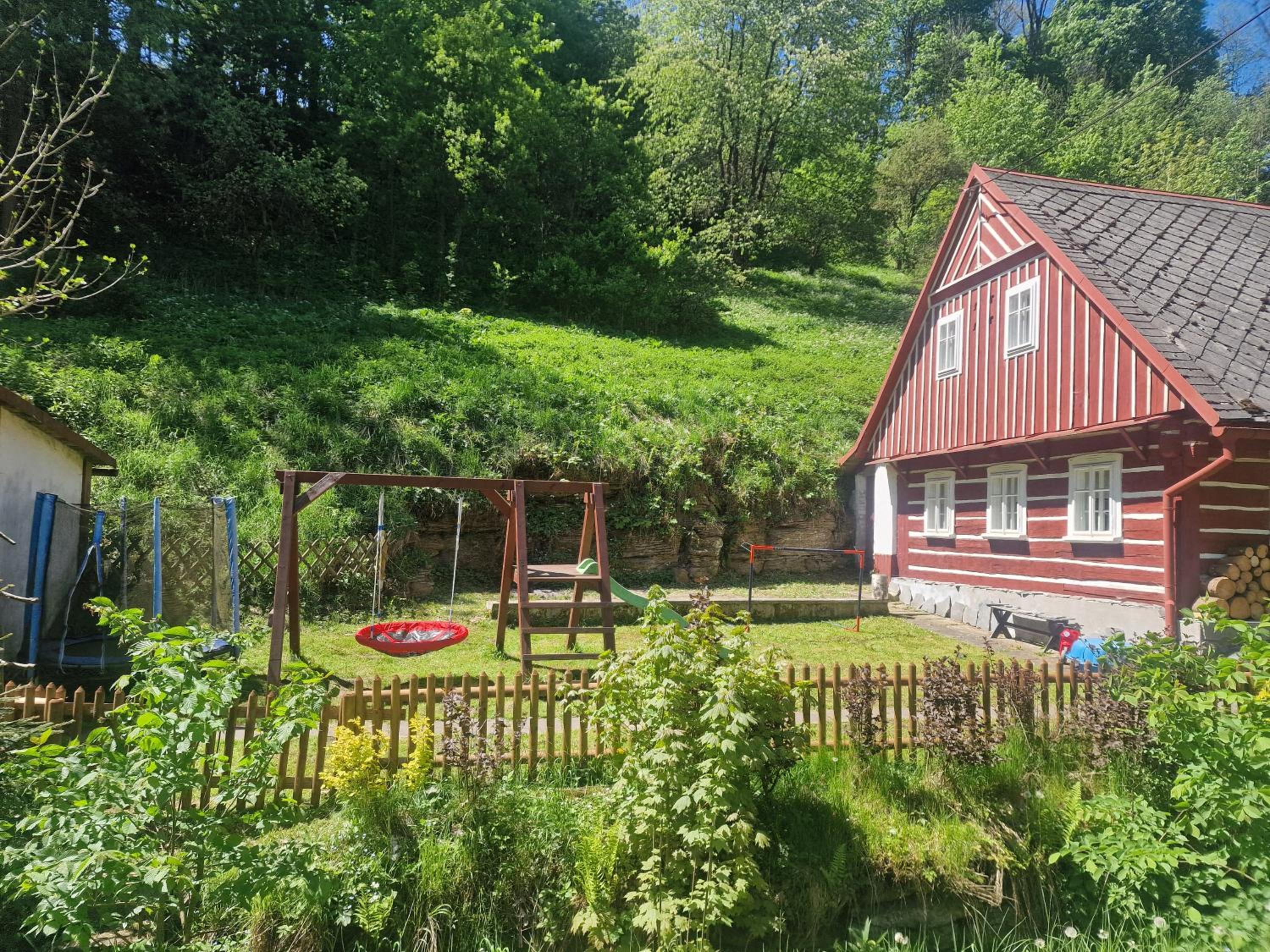 Jedová Chýše Skalka