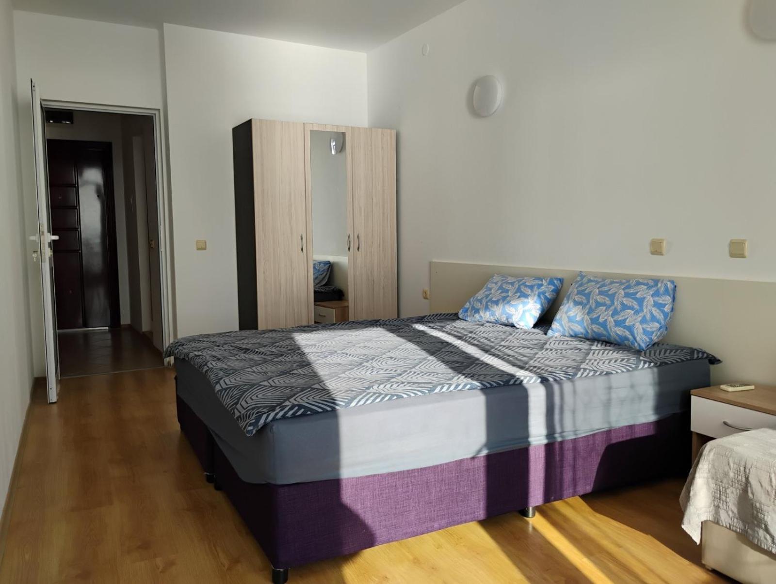 Silver Beach B16