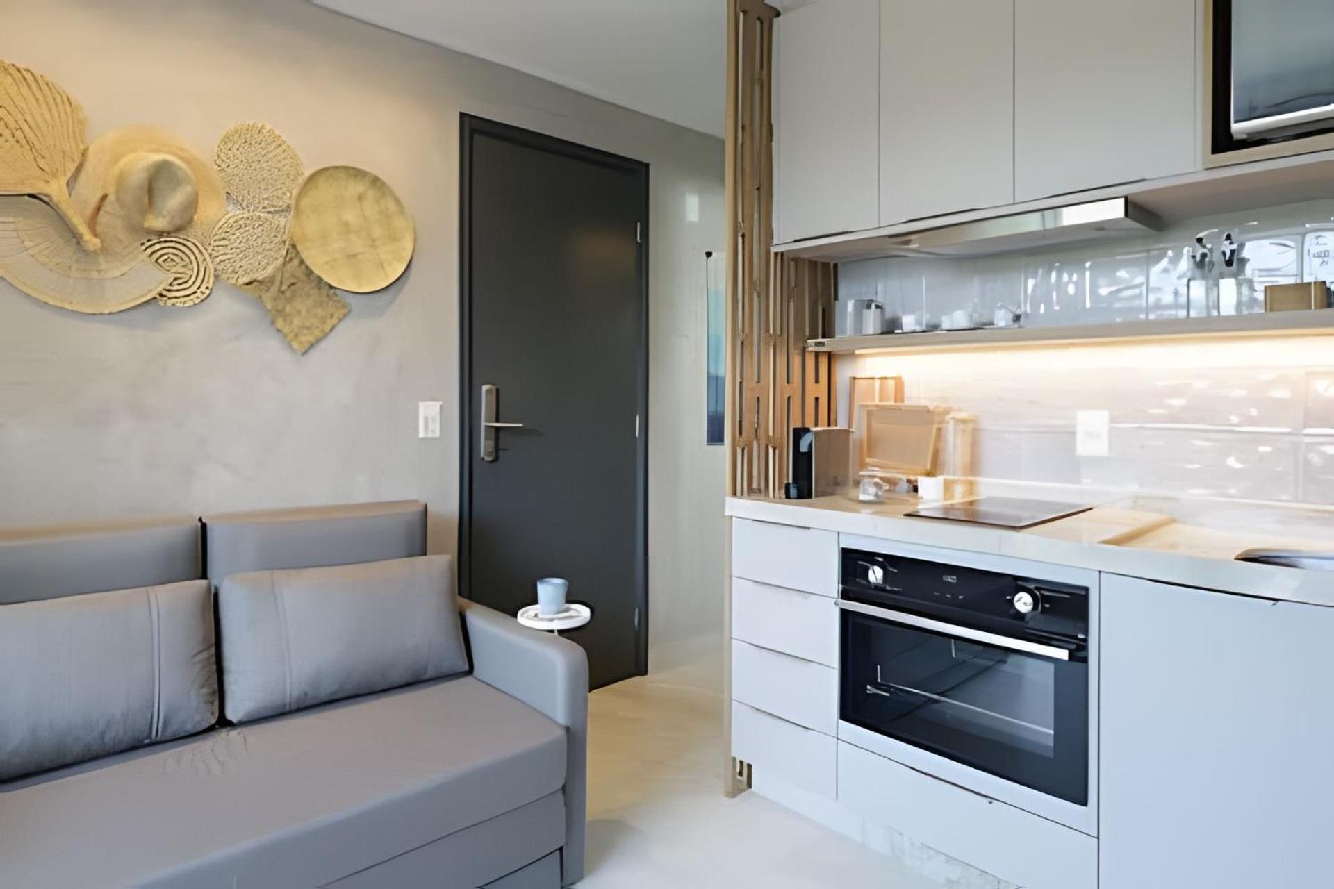 Beachfront flat at Porto de Galinhas beach, close to the natural pools.