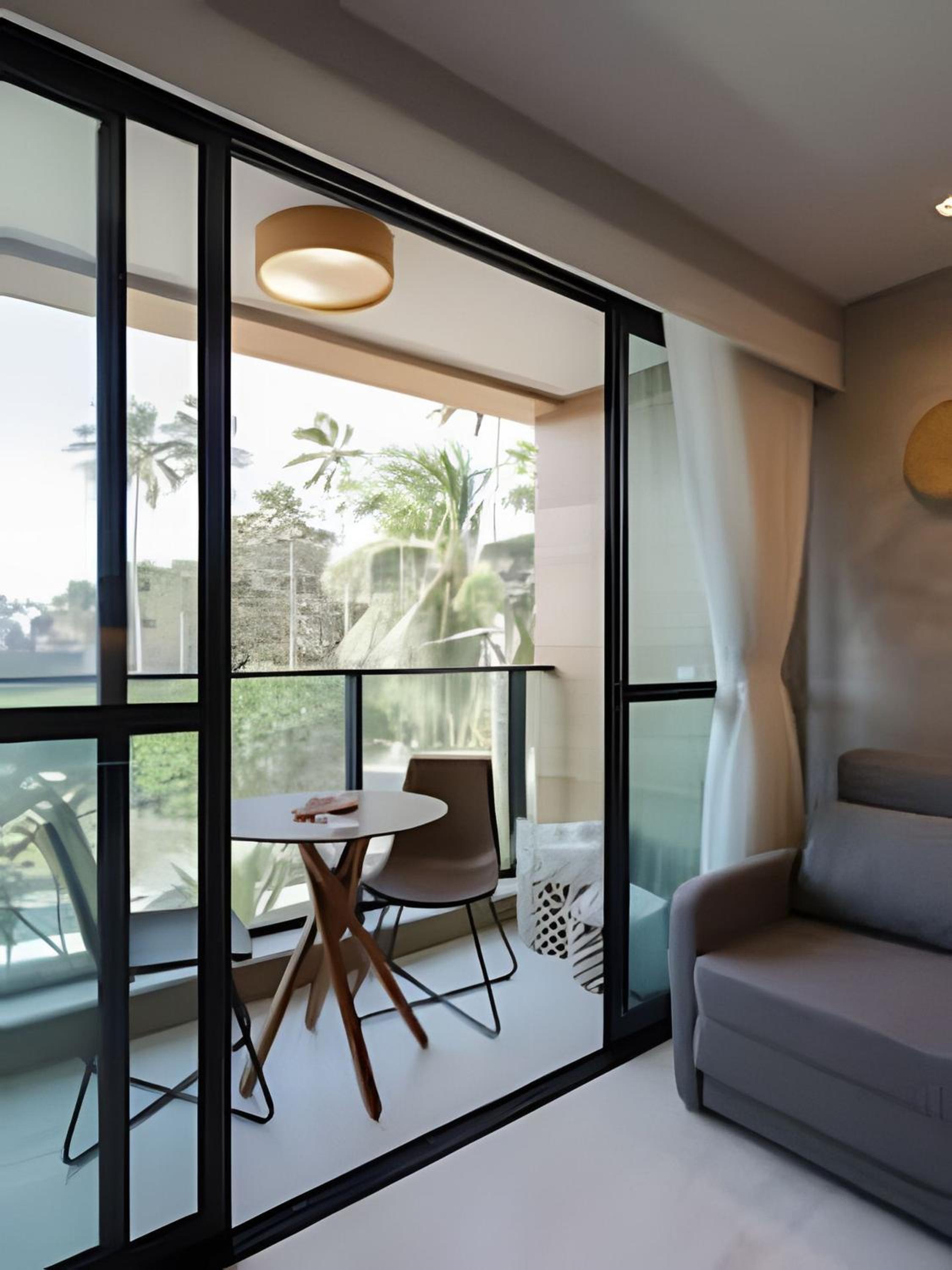 Beachfront flat at Porto de Galinhas beach, close to the natural pools.