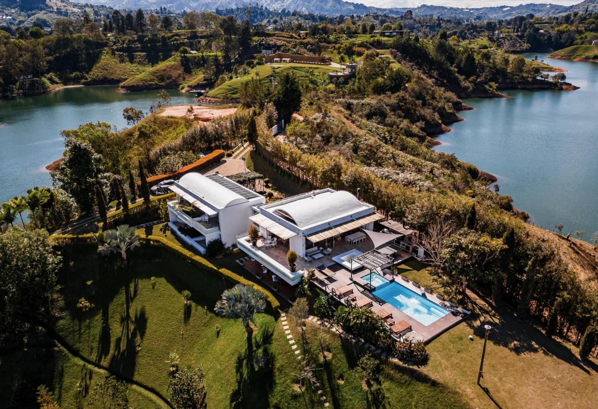 Lake Villa en el Peñol vista increíble