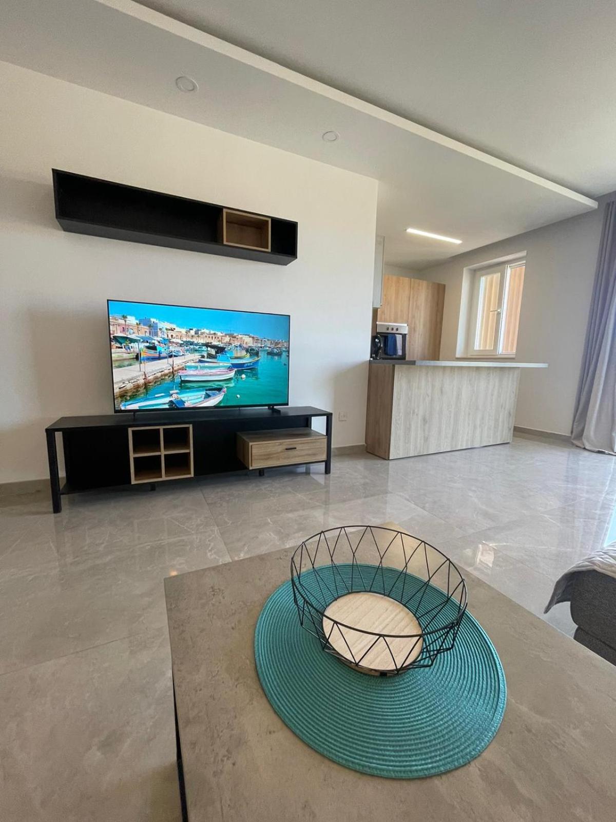 OpenView Apartment Marsaxlokk