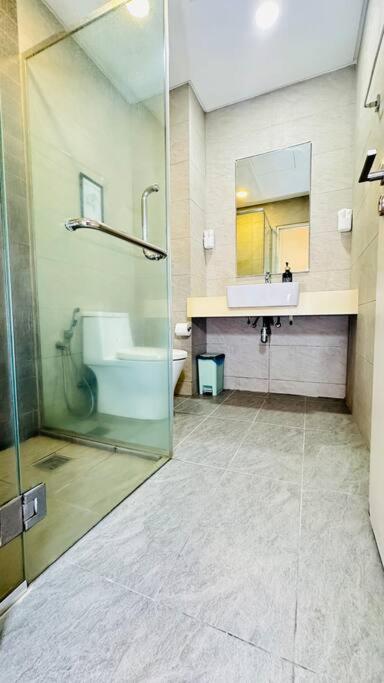 Elegant Suite at Vivo - Mins to Mid Valley