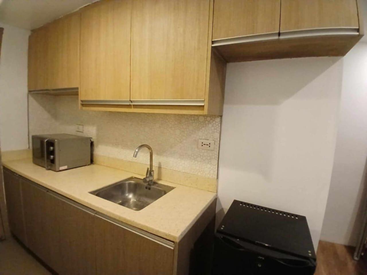 Cozy Unit in Makati