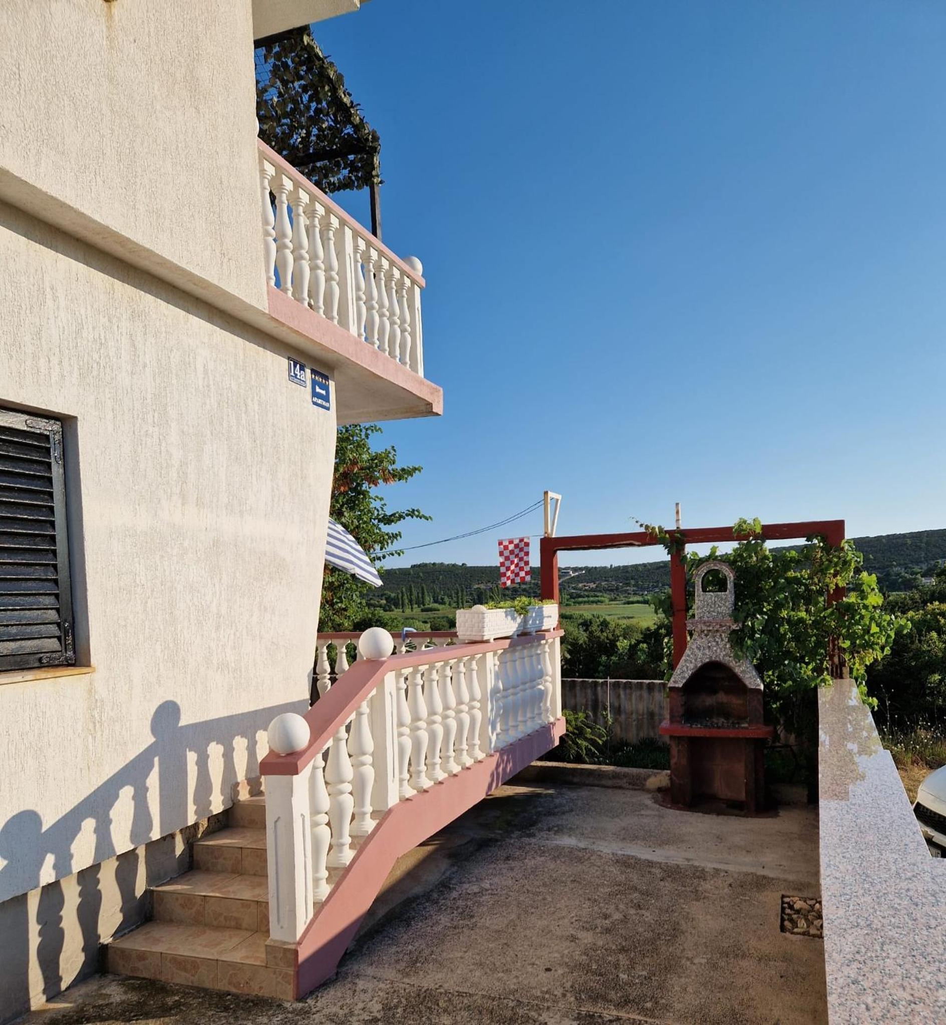 Apartment Almare