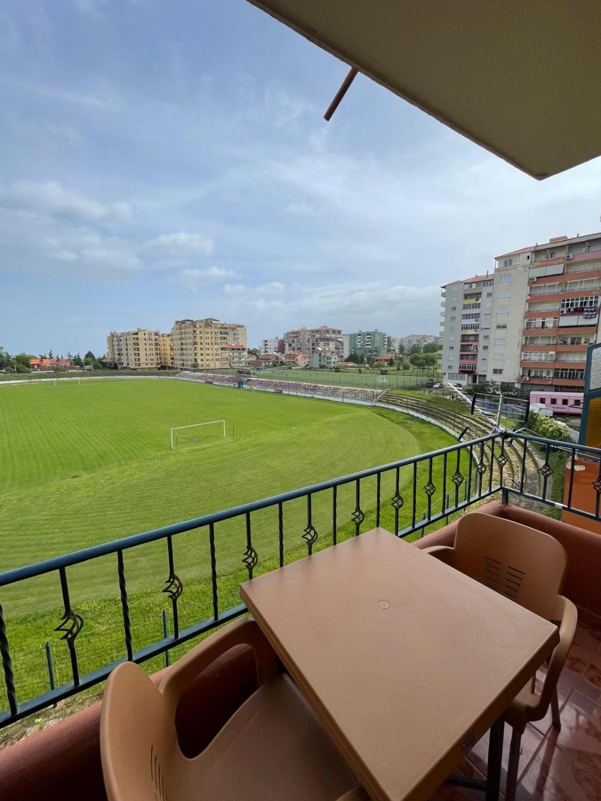 Dhoma plazhi1