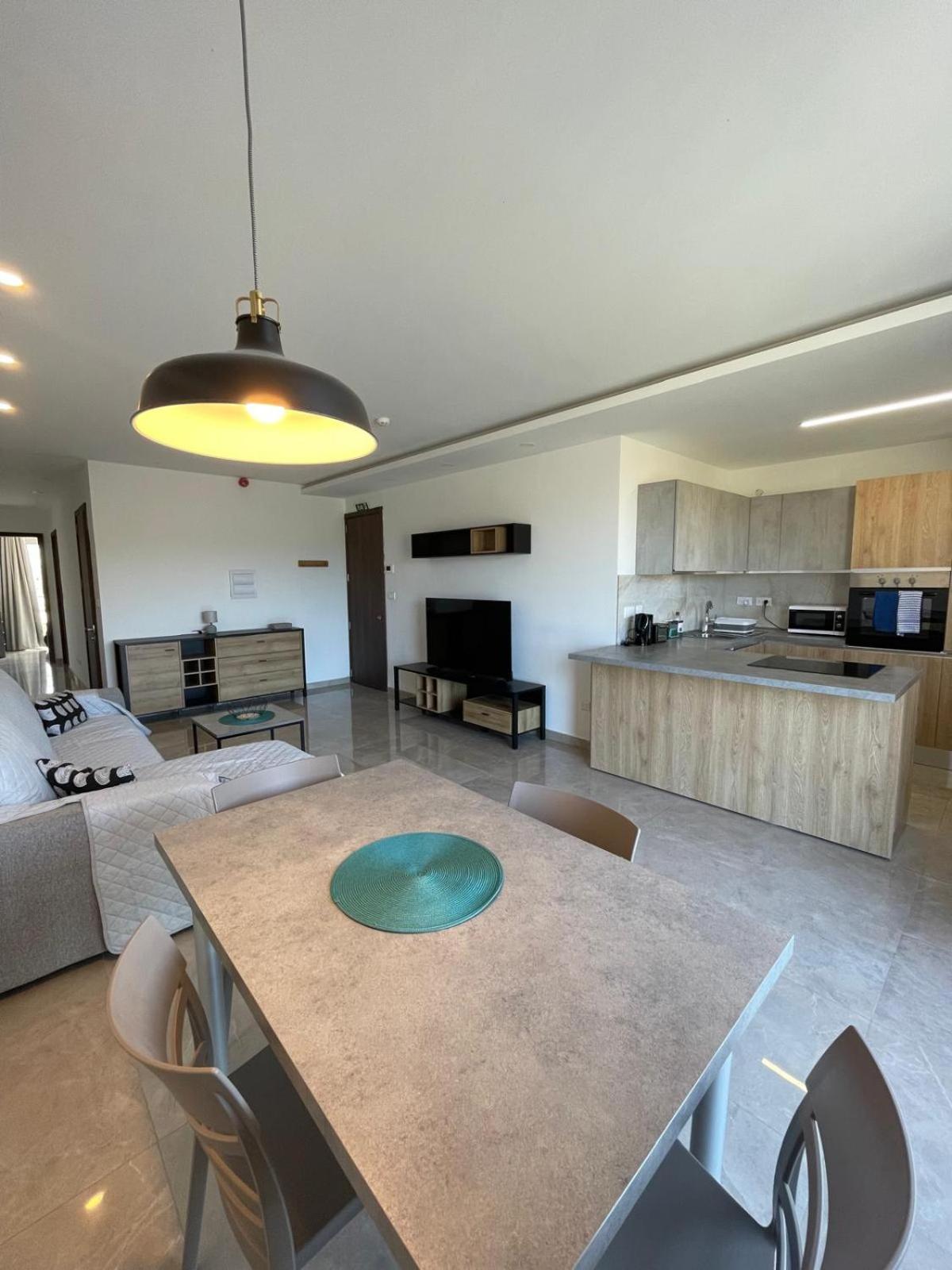 OpenView Apartment Marsaxlokk