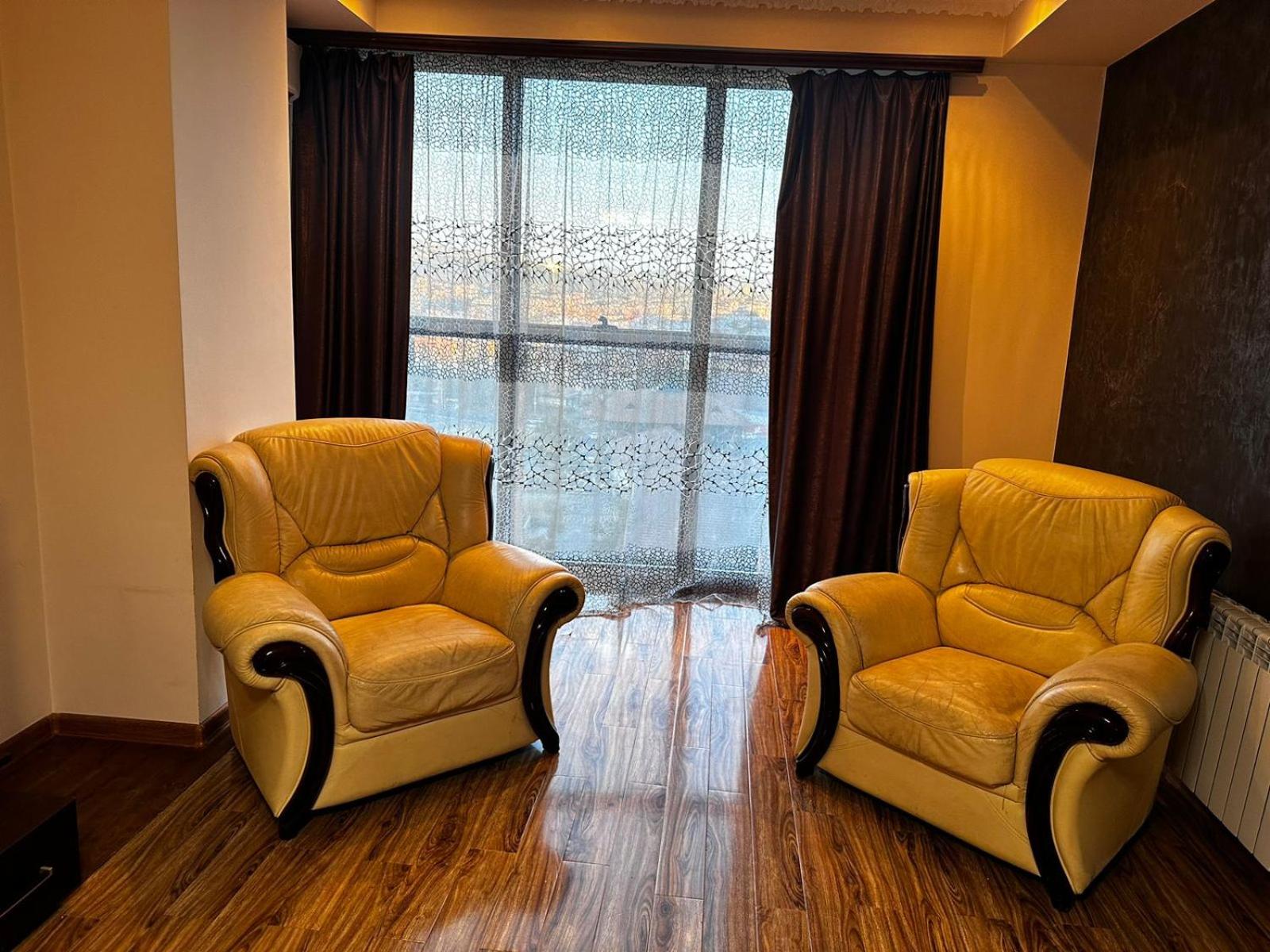 Avchieva's 222 apt on Tsitsernakaberd HW