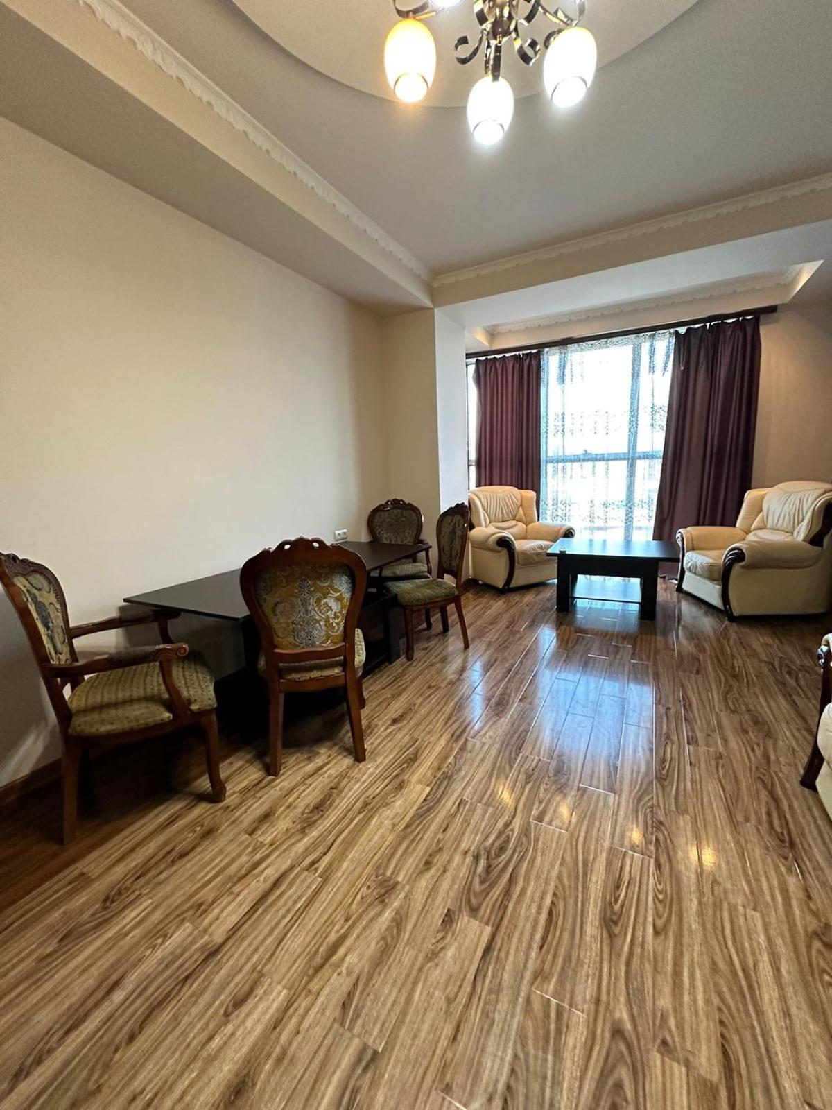 Avchieva's 222 apt on Tsitsernakaberd HW