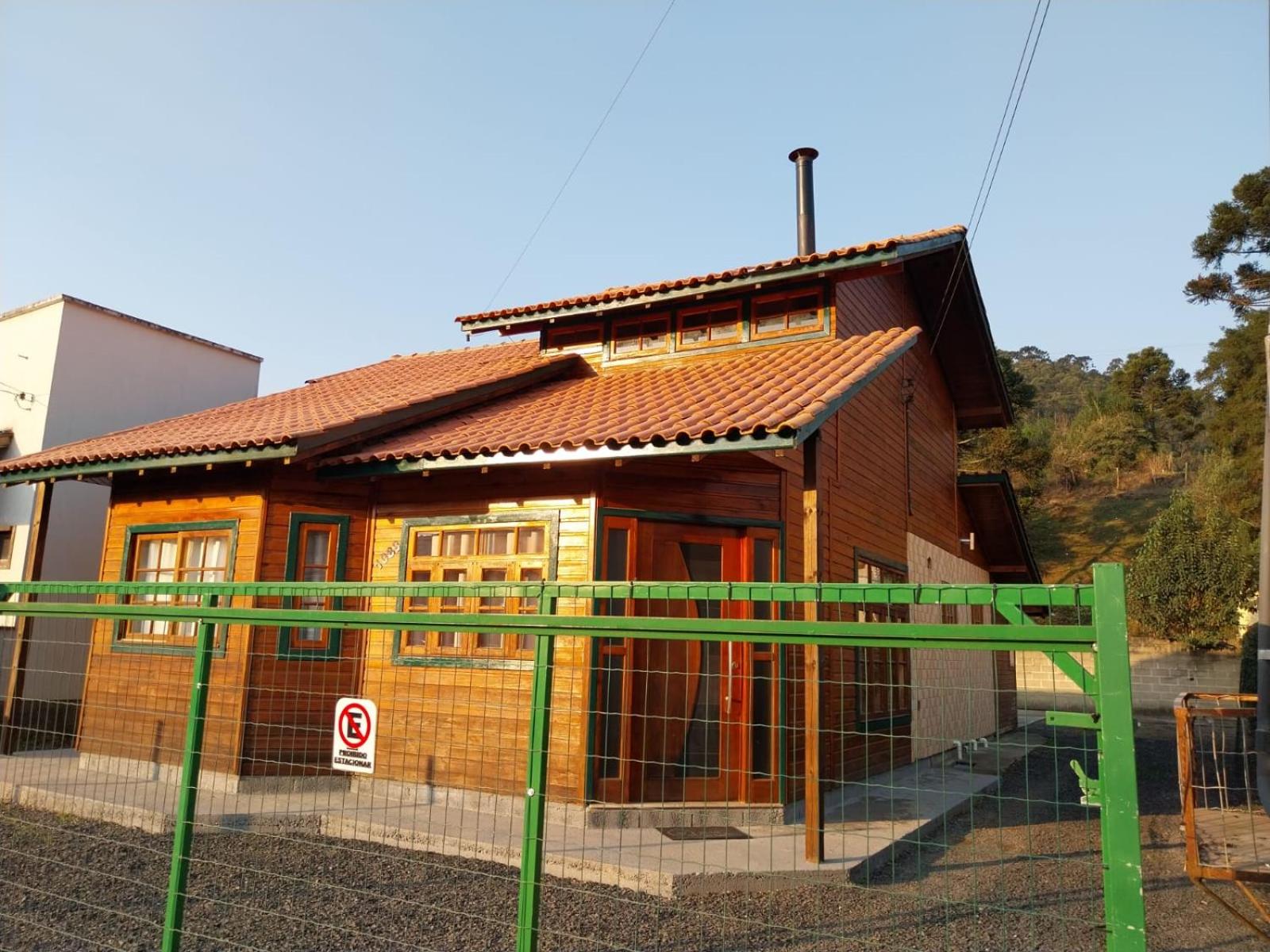 Super Casa de 3 Quartos ao Lado da Igreja Matriz