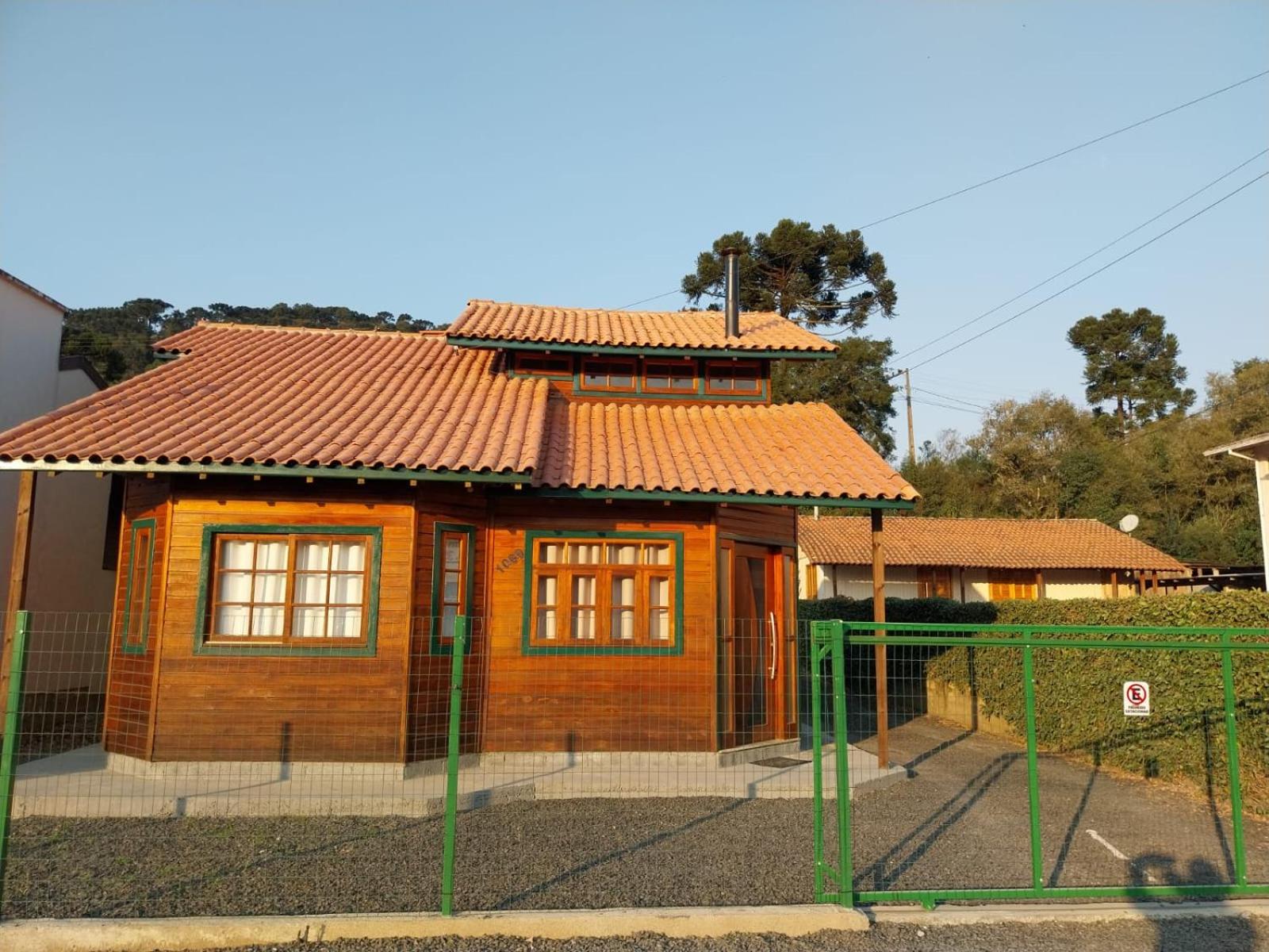 Super Casa de 3 Quartos ao Lado da Igreja Matriz